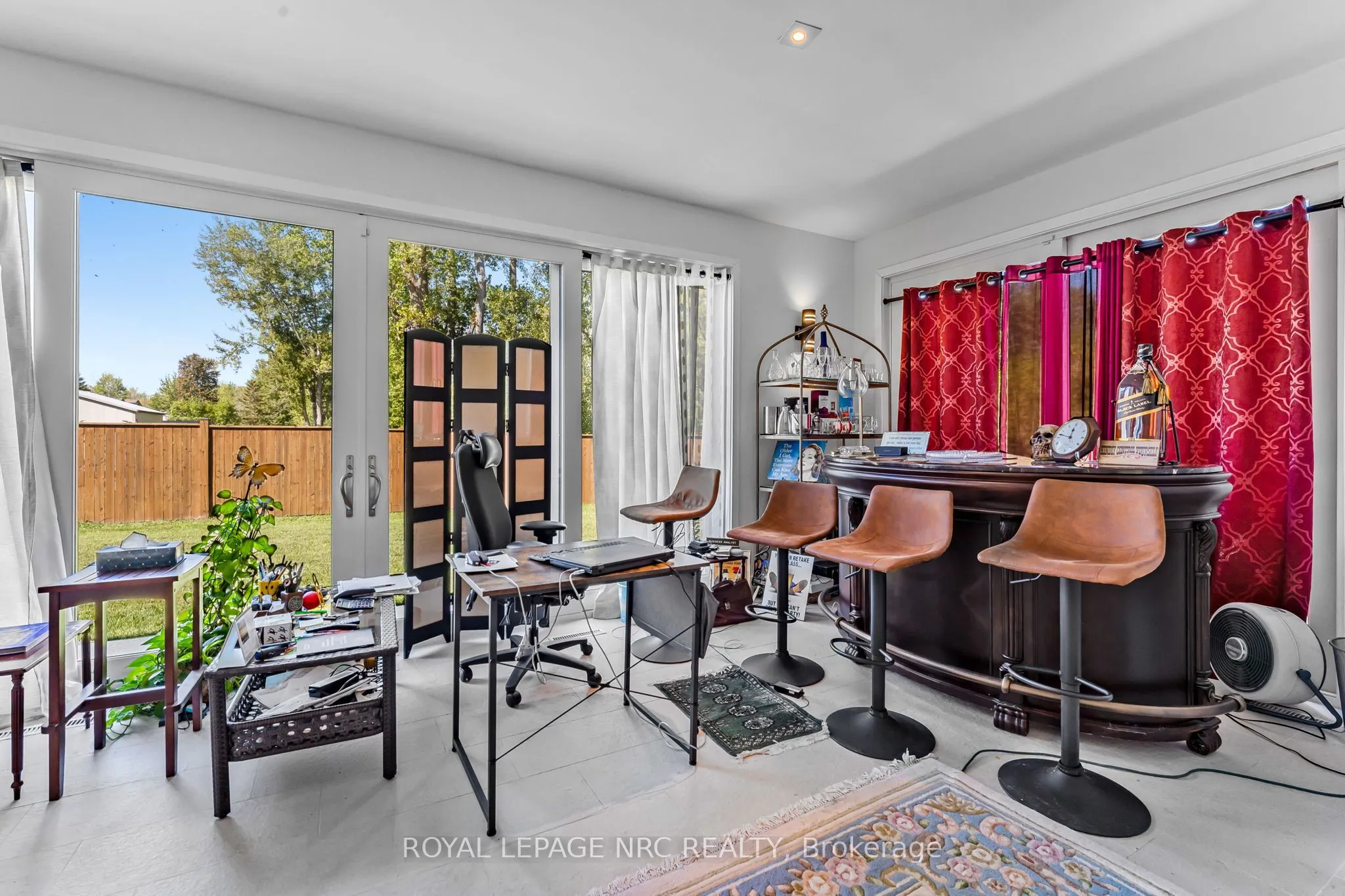 888 Edgemere Road