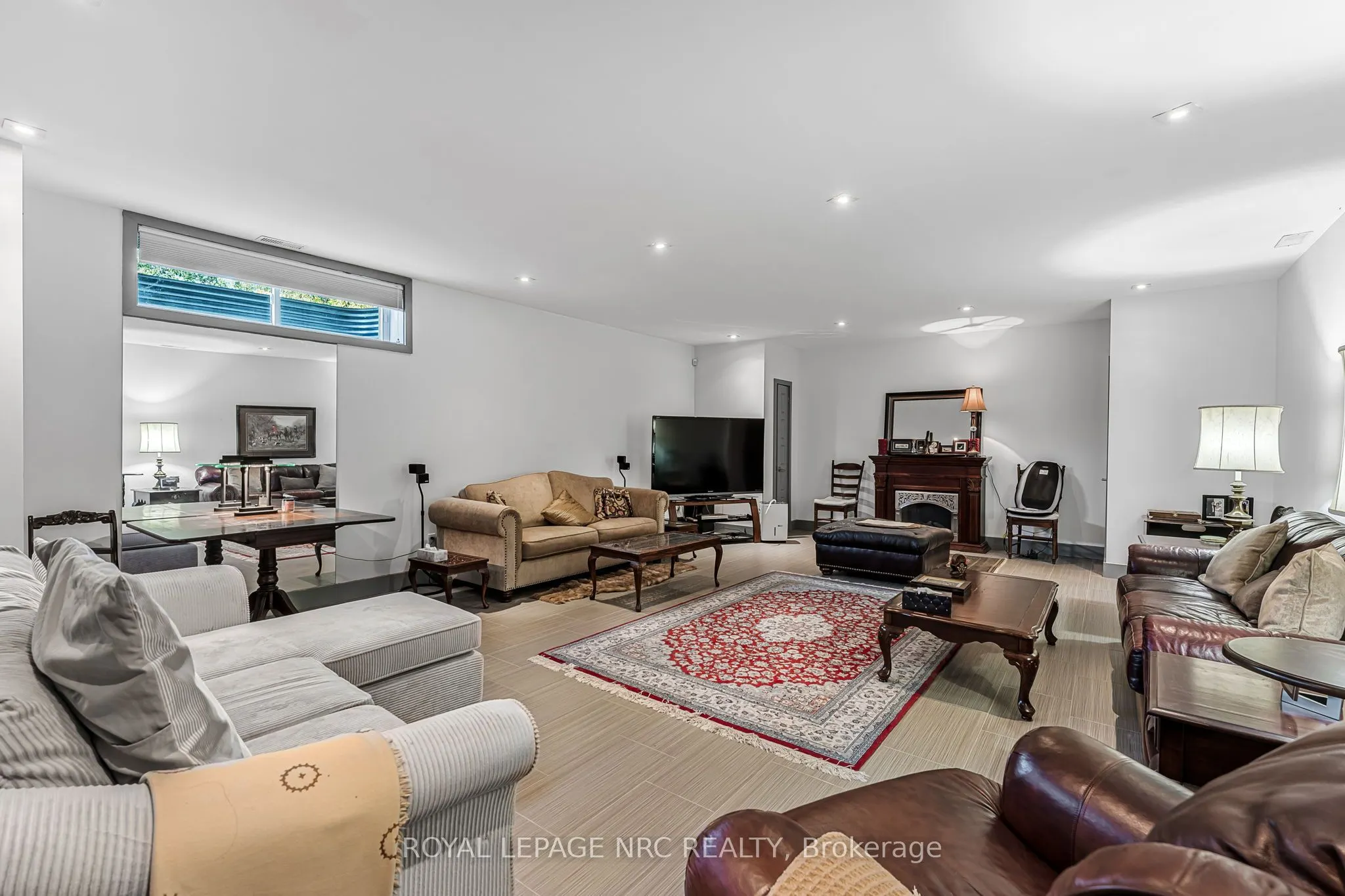 888 Edgemere Road