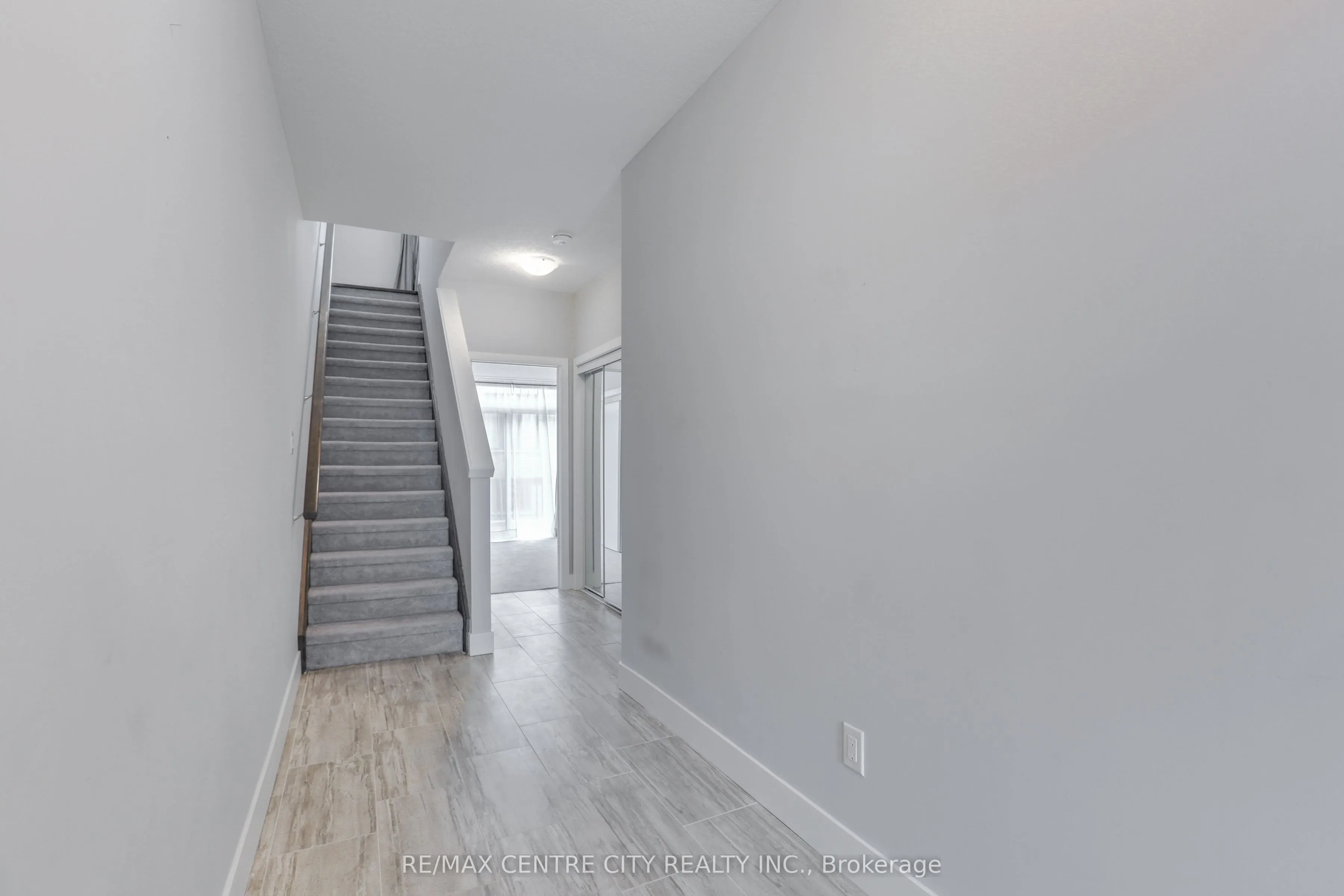 2070 Meadowgate Boulevard, #106