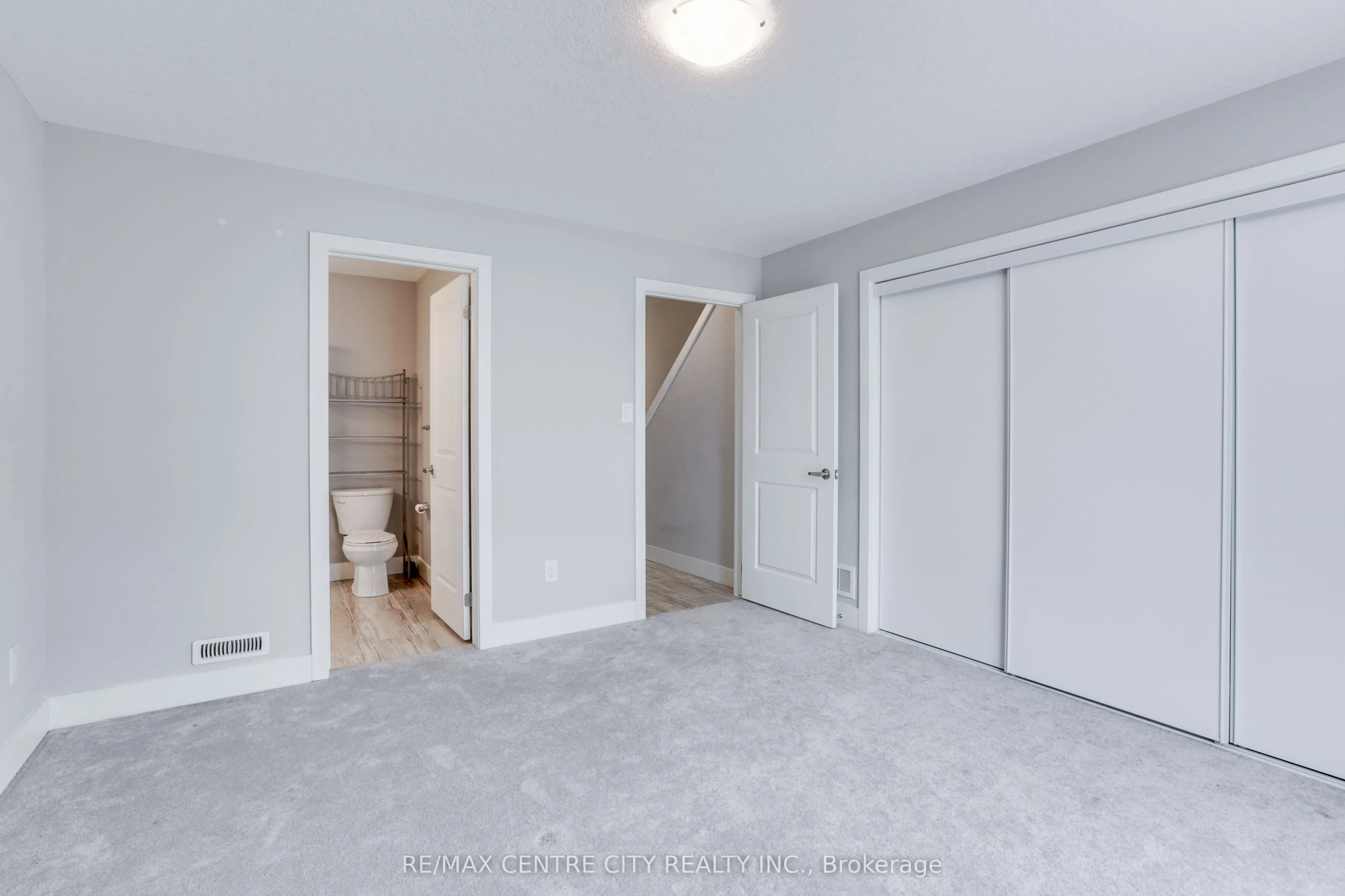 2070 Meadowgate Boulevard, #106