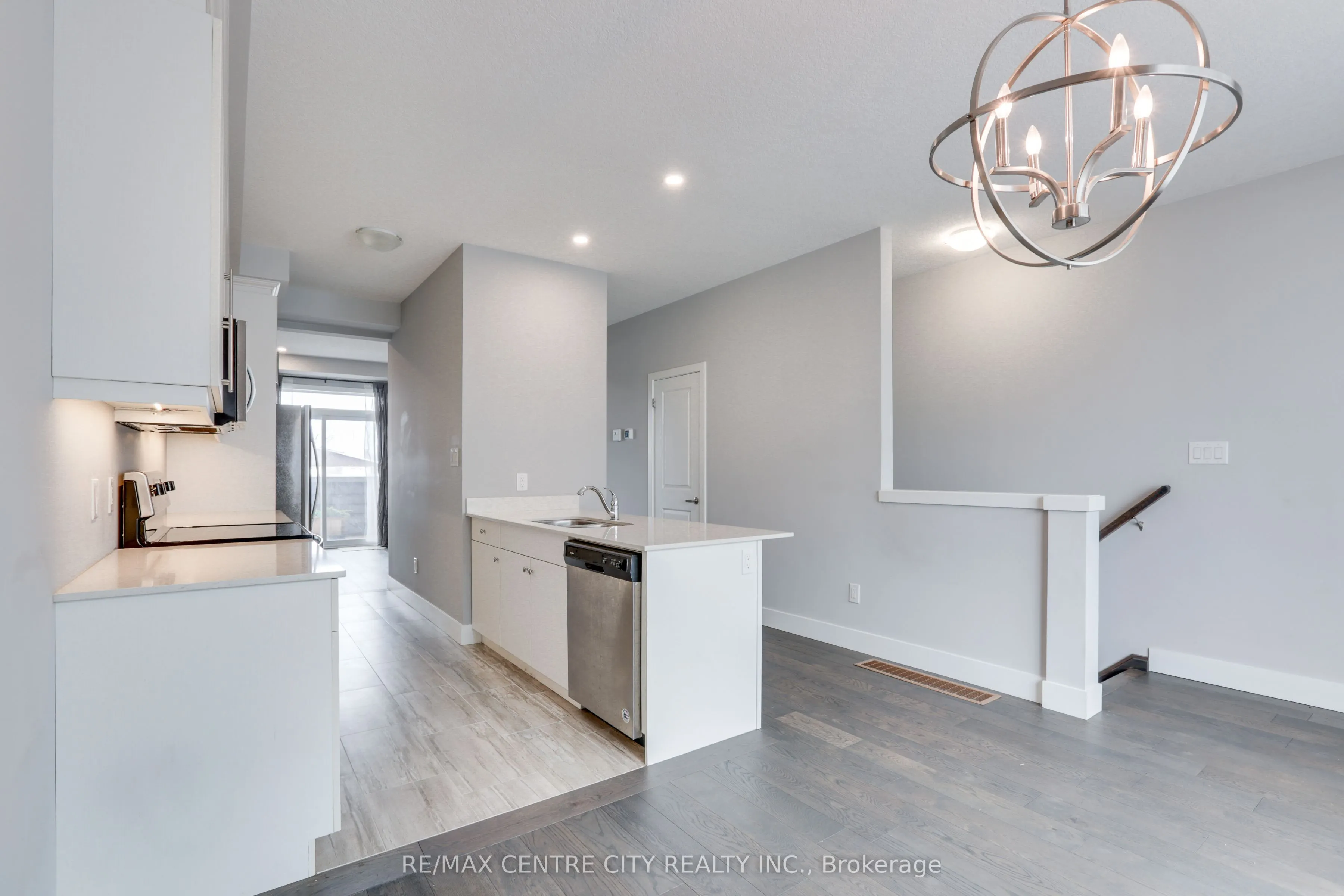 2070 Meadowgate Boulevard, #106