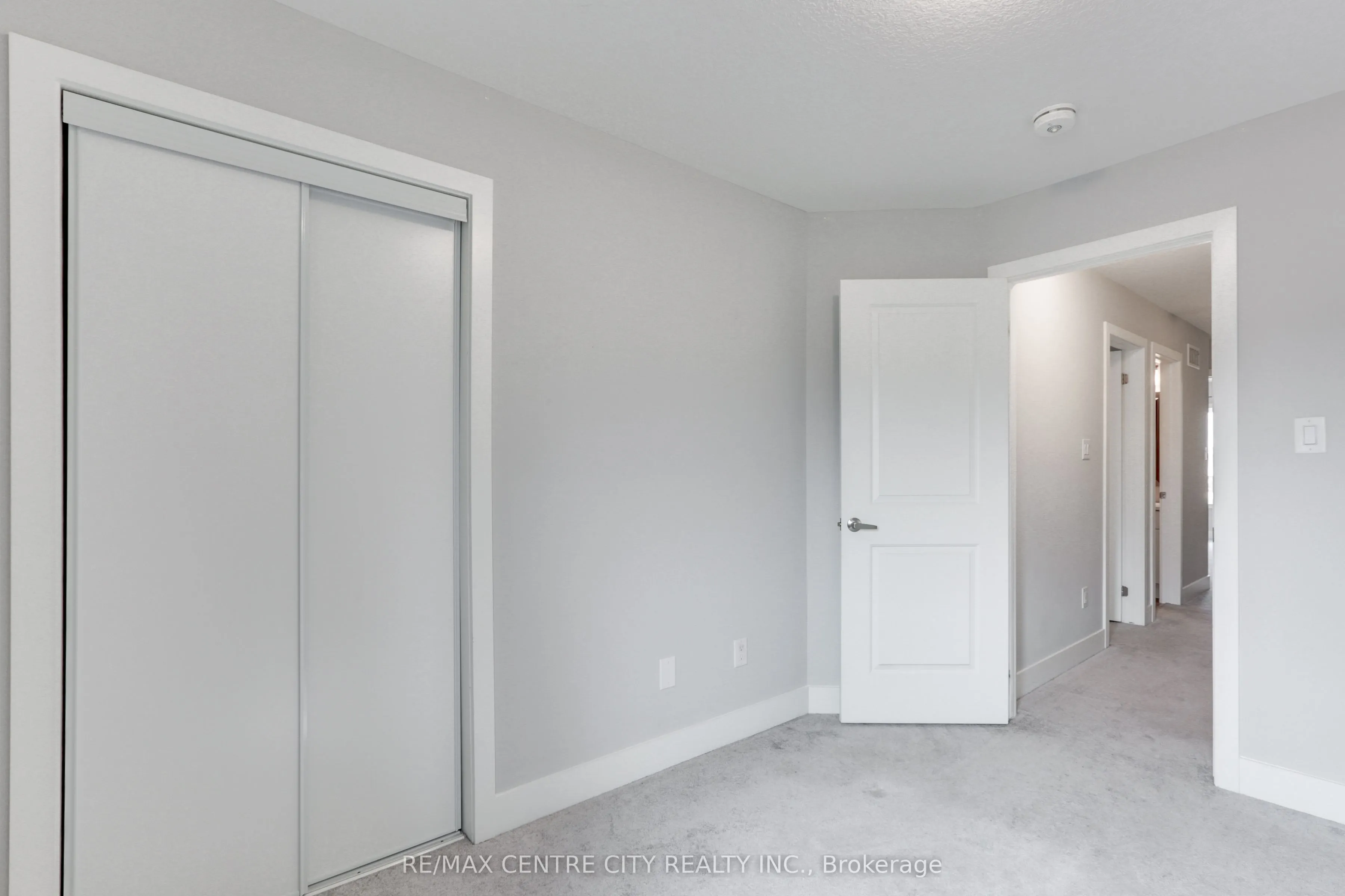 2070 Meadowgate Boulevard, #106
