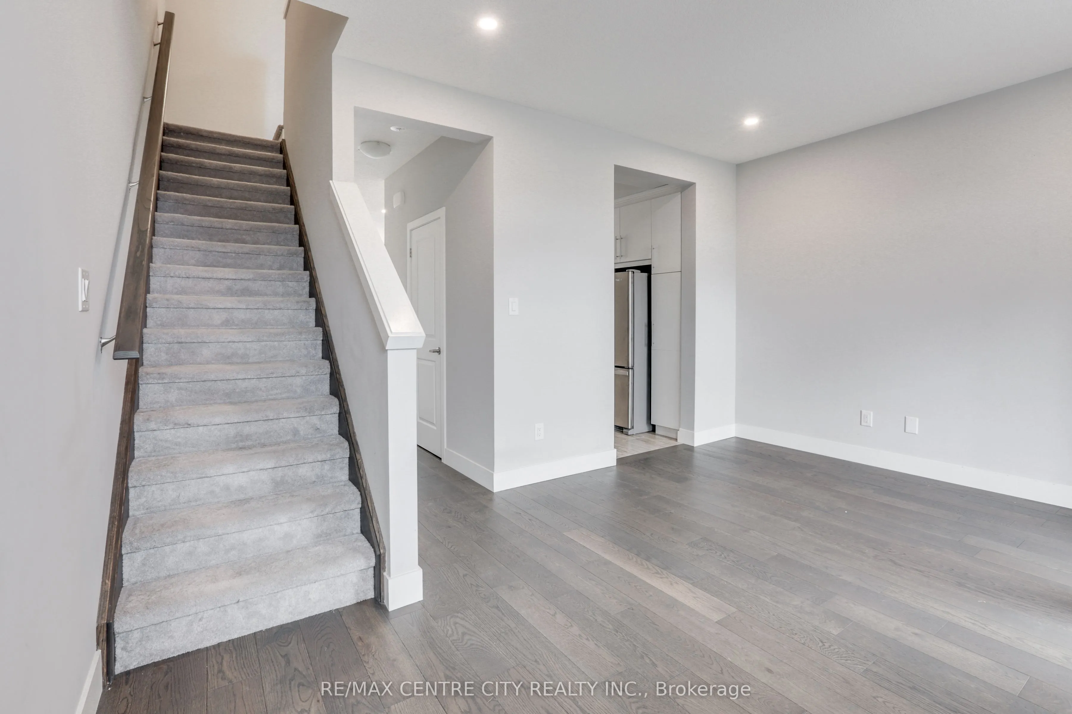 2070 Meadowgate Boulevard, #106