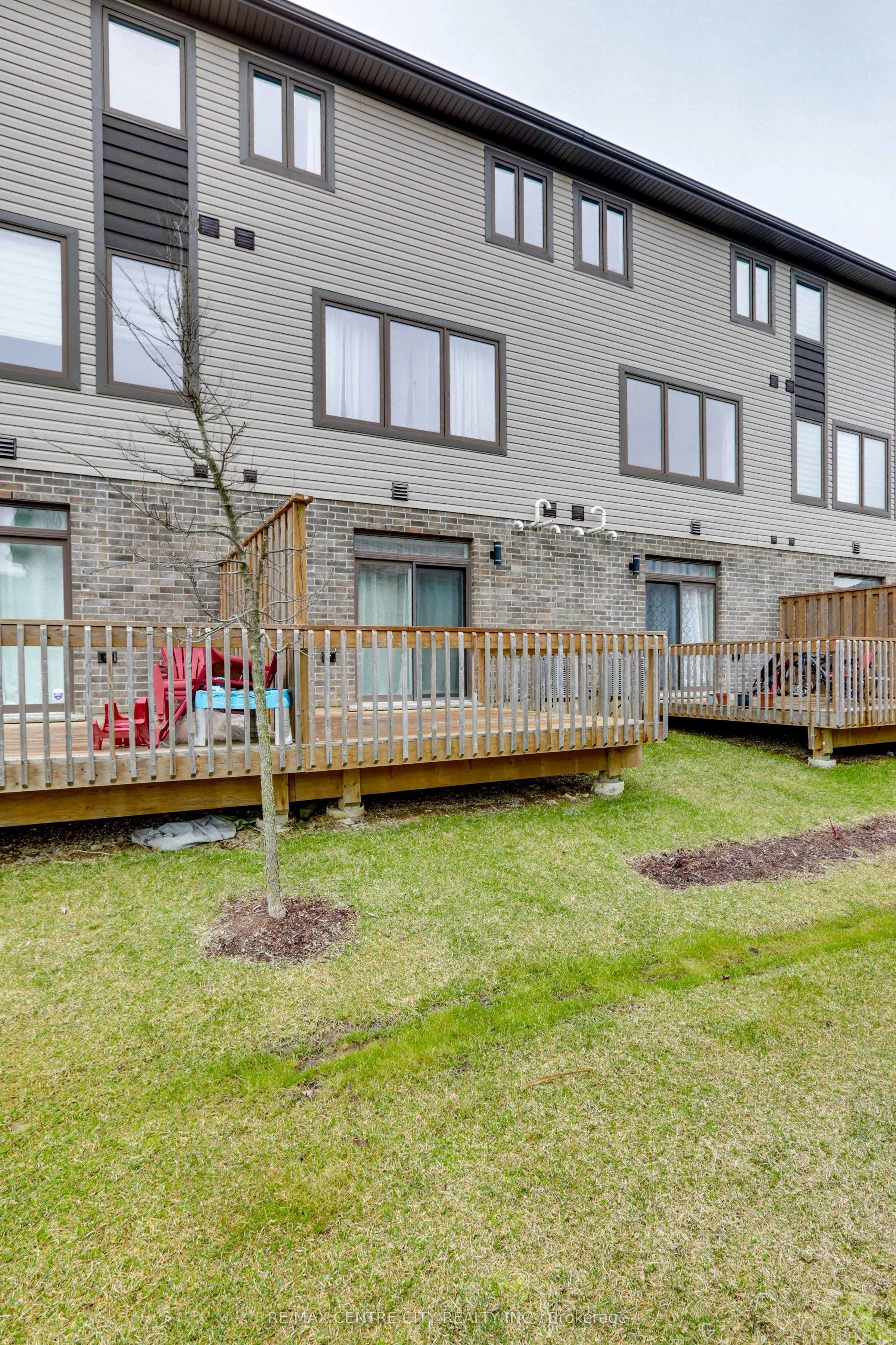 2070 Meadowgate Boulevard, #106