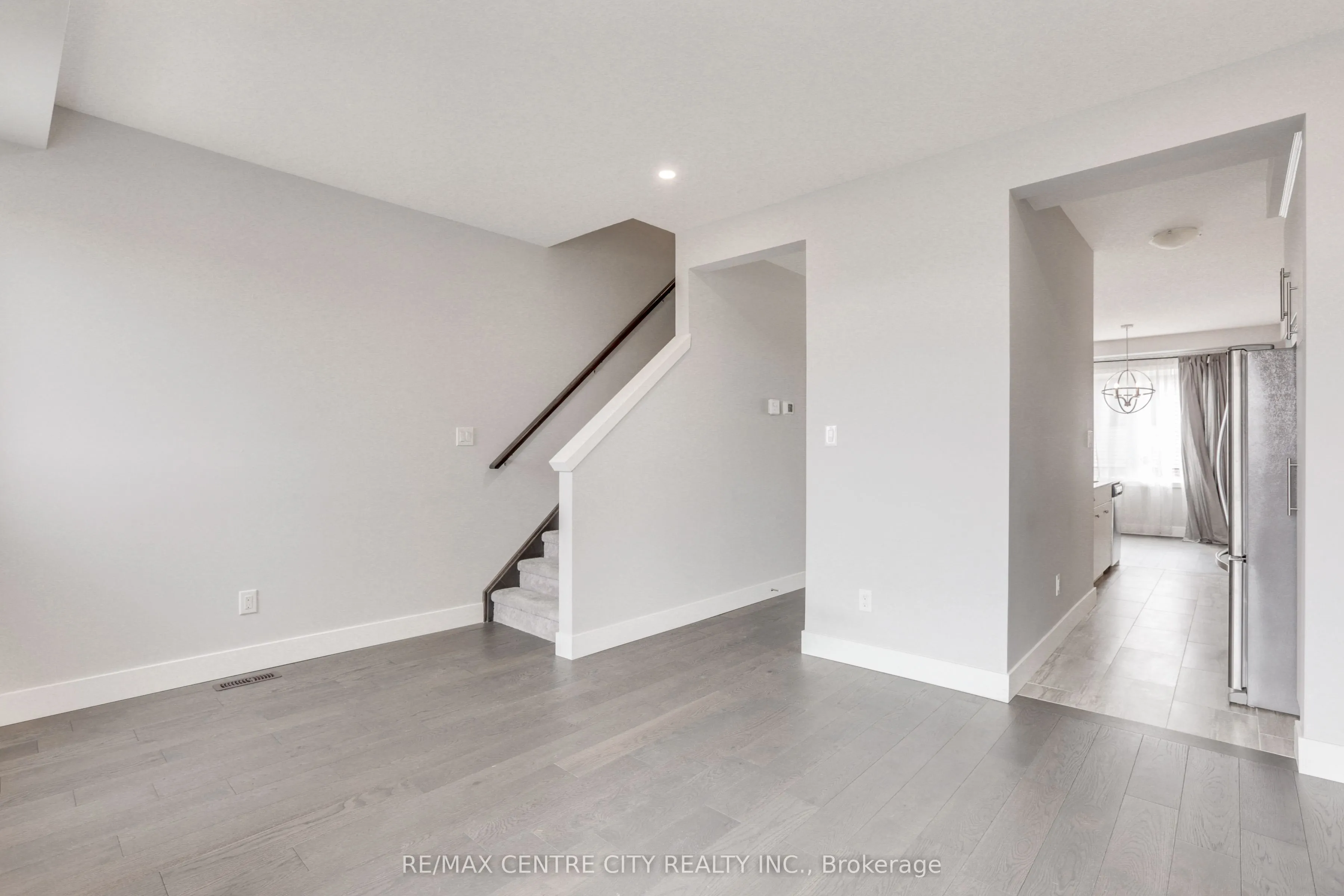 2070 Meadowgate Boulevard, #106