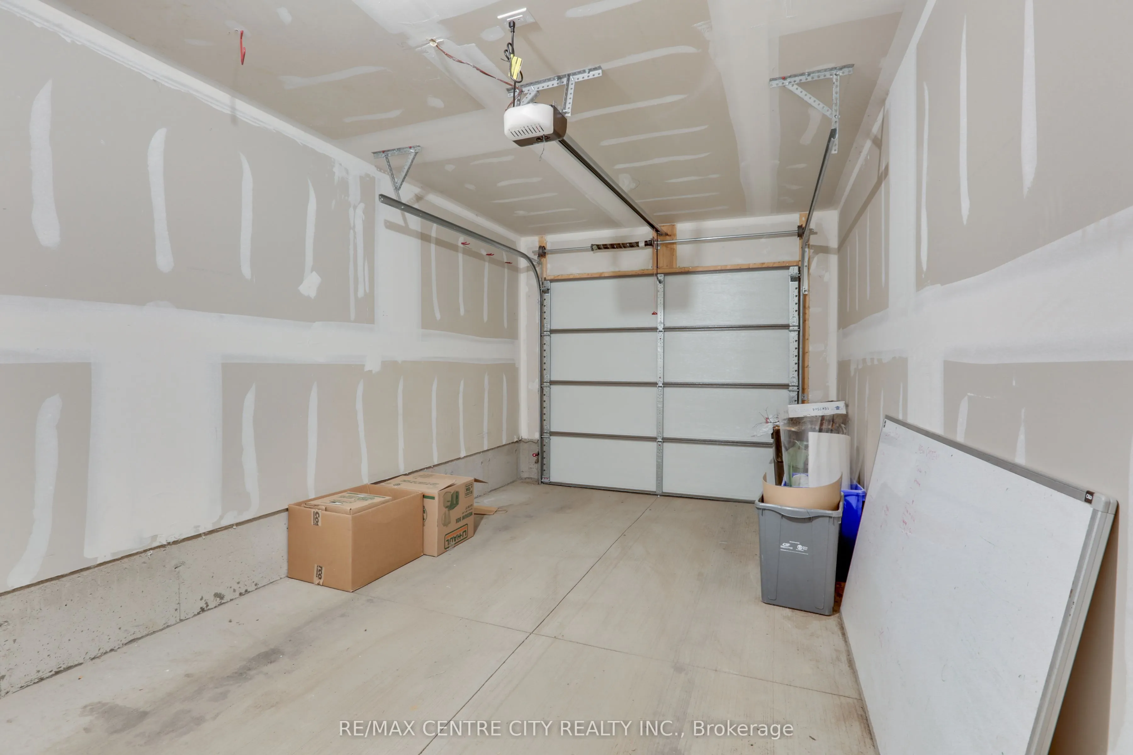 2070 Meadowgate Boulevard, #106