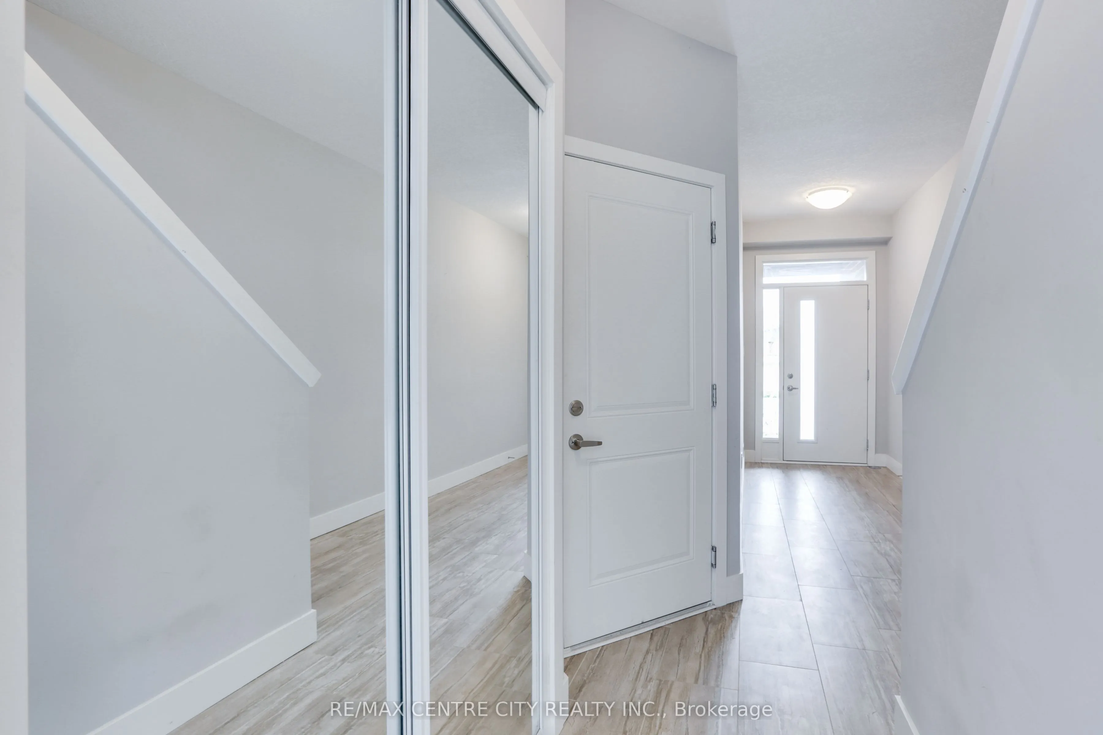 2070 Meadowgate Boulevard, #106