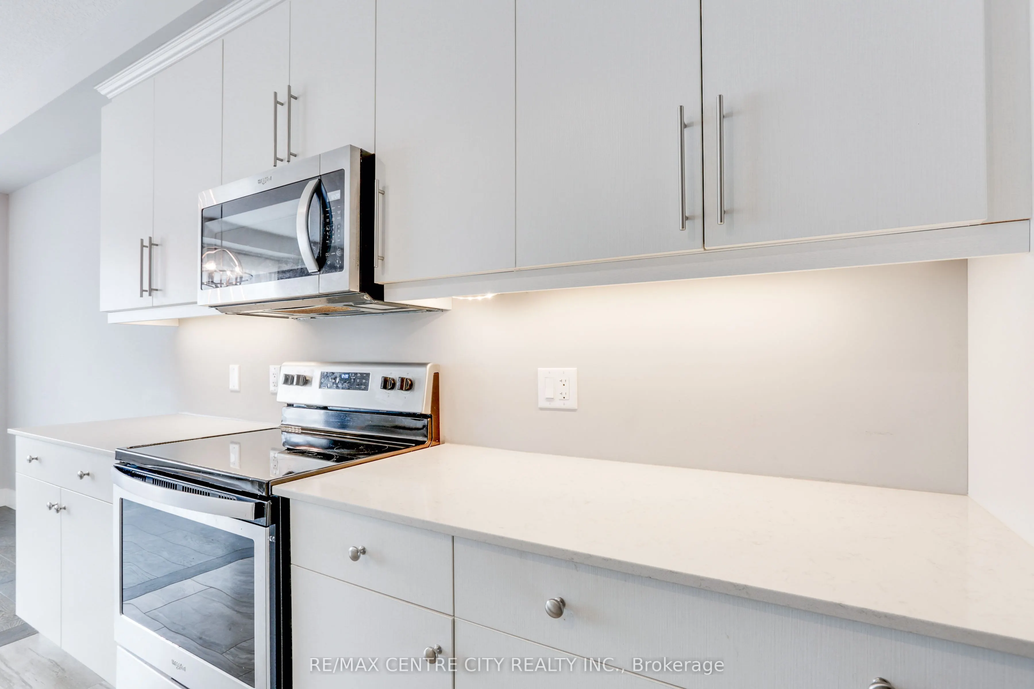 2070 Meadowgate Boulevard, #106