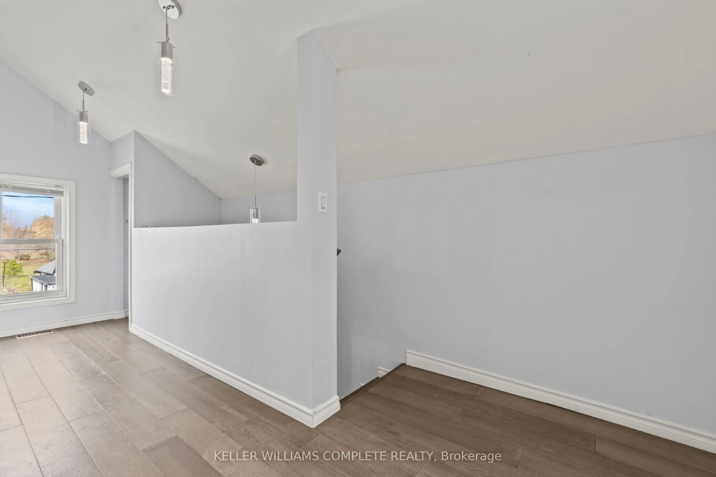 55 Albert Street W