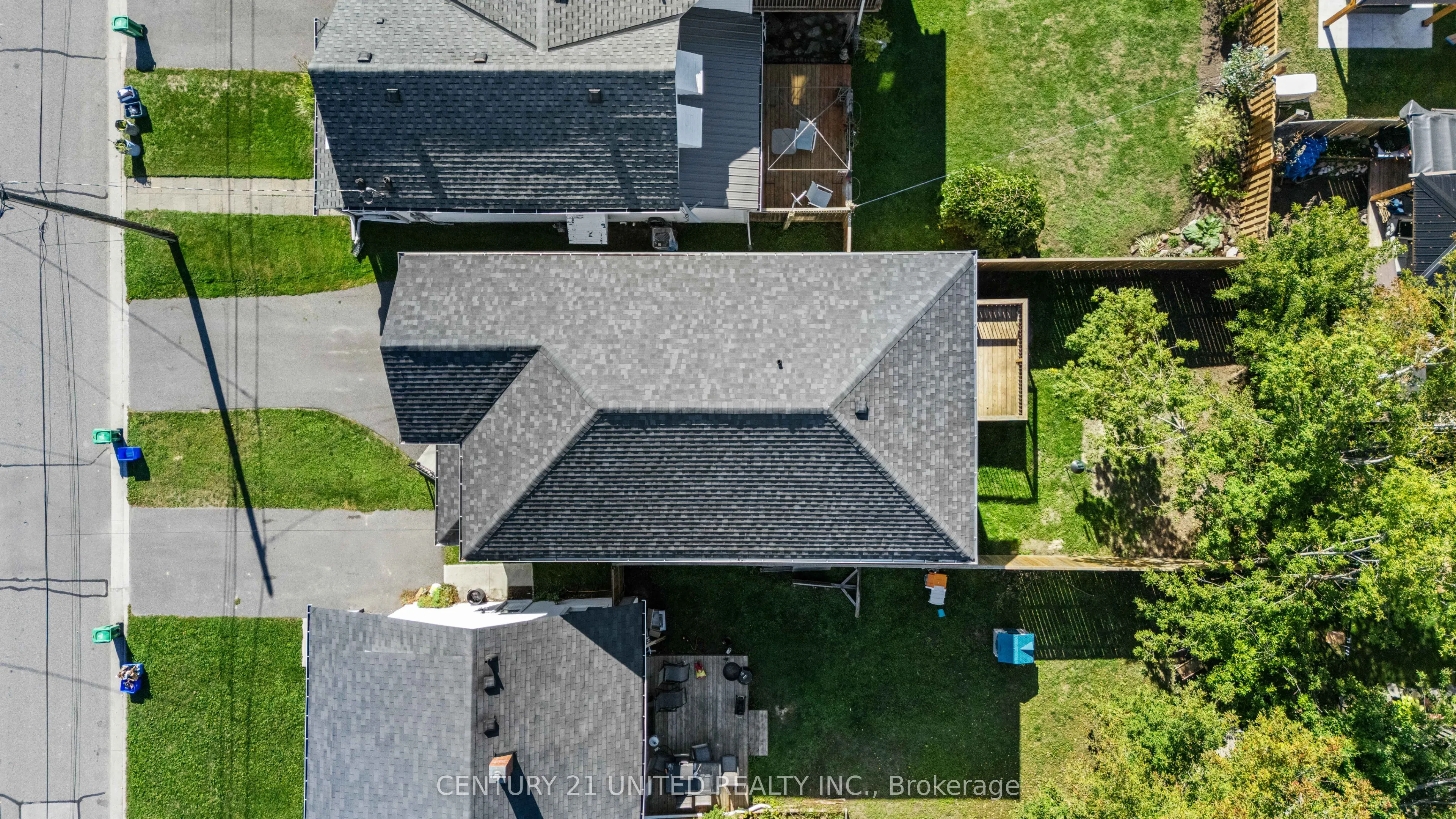 739 Young Street