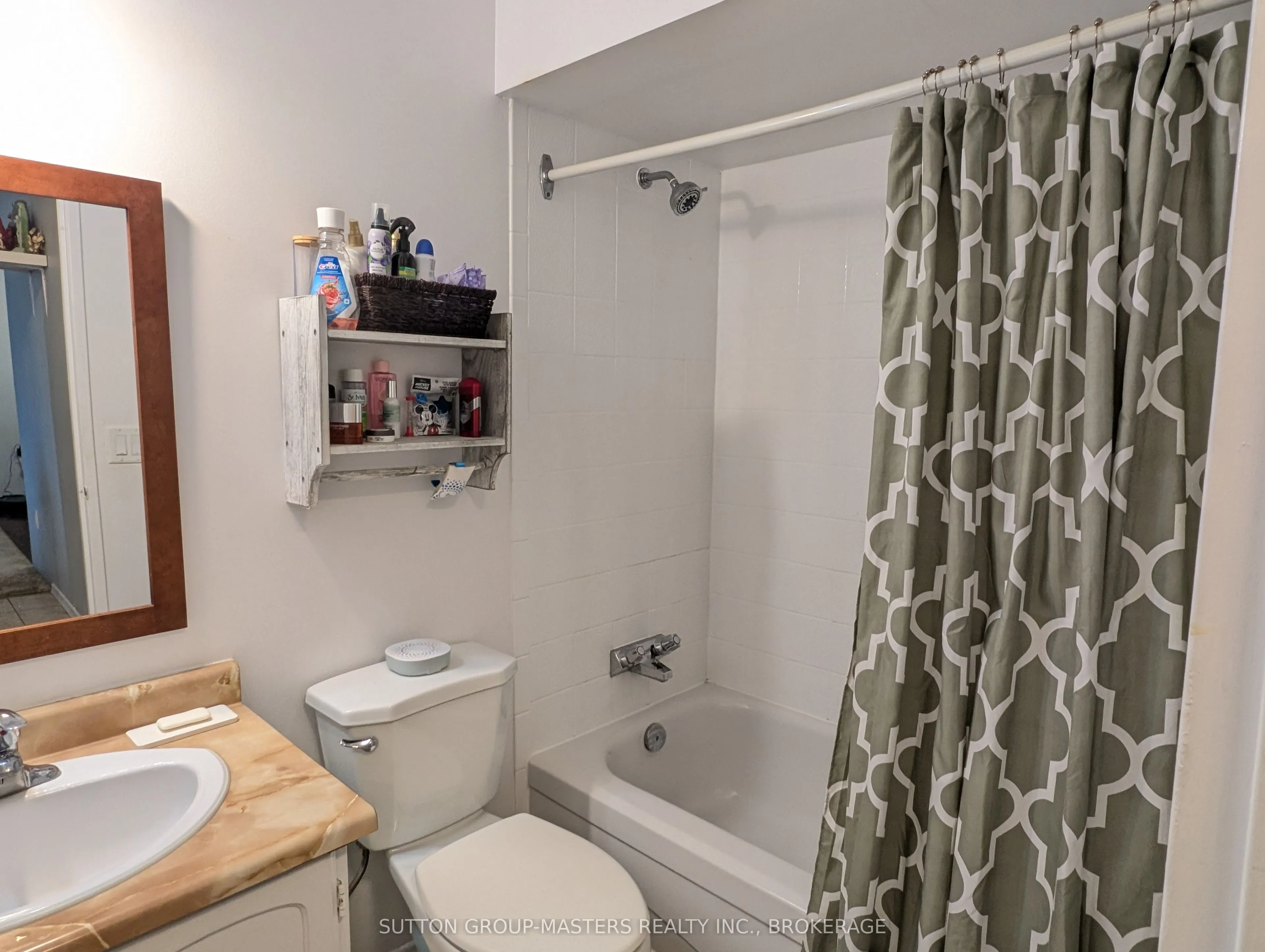 334 Queen Mary Road, #404