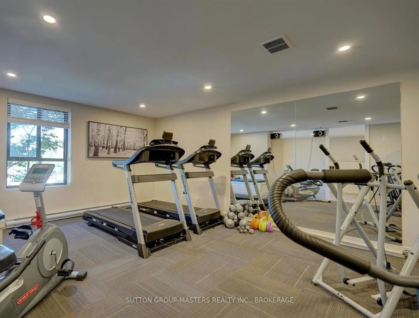 334 Queen Mary Road, #404