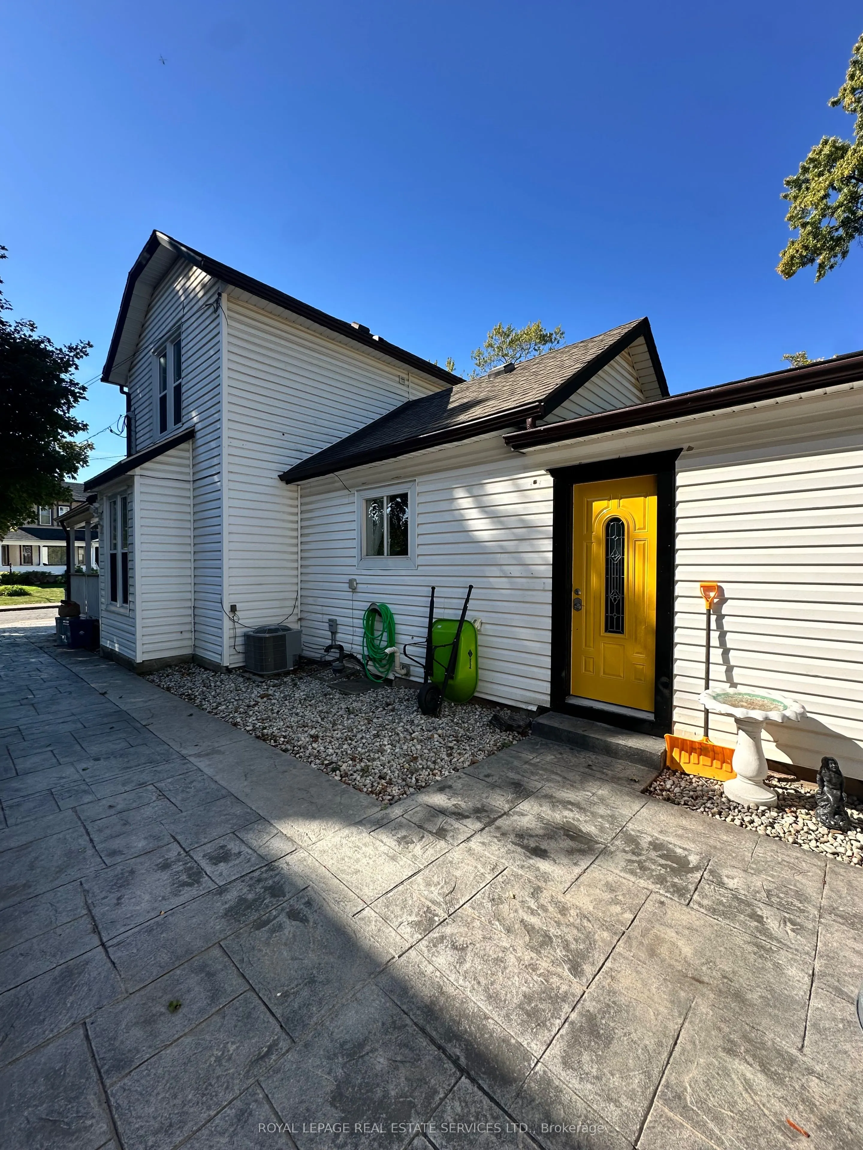 4347 Simcoe Street