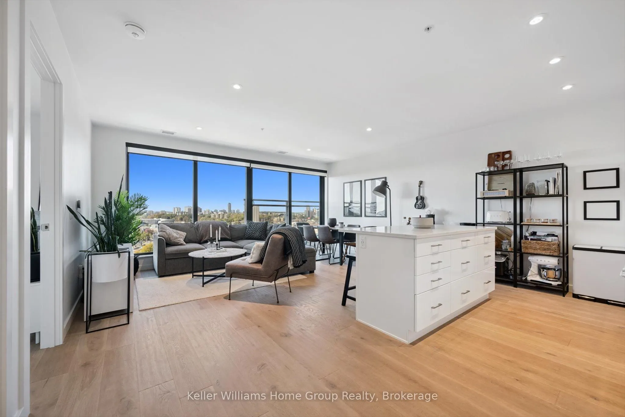 181 King Street S, #1105