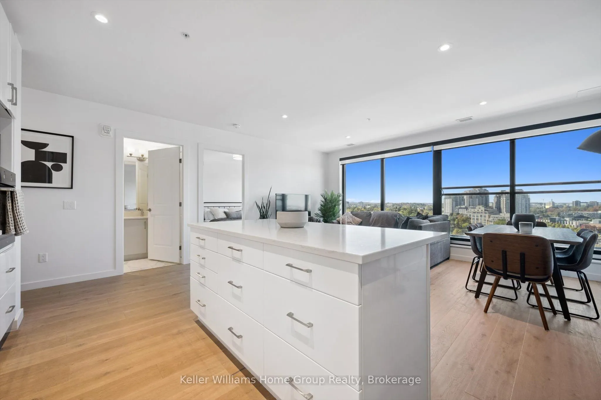 181 King Street S, #1105