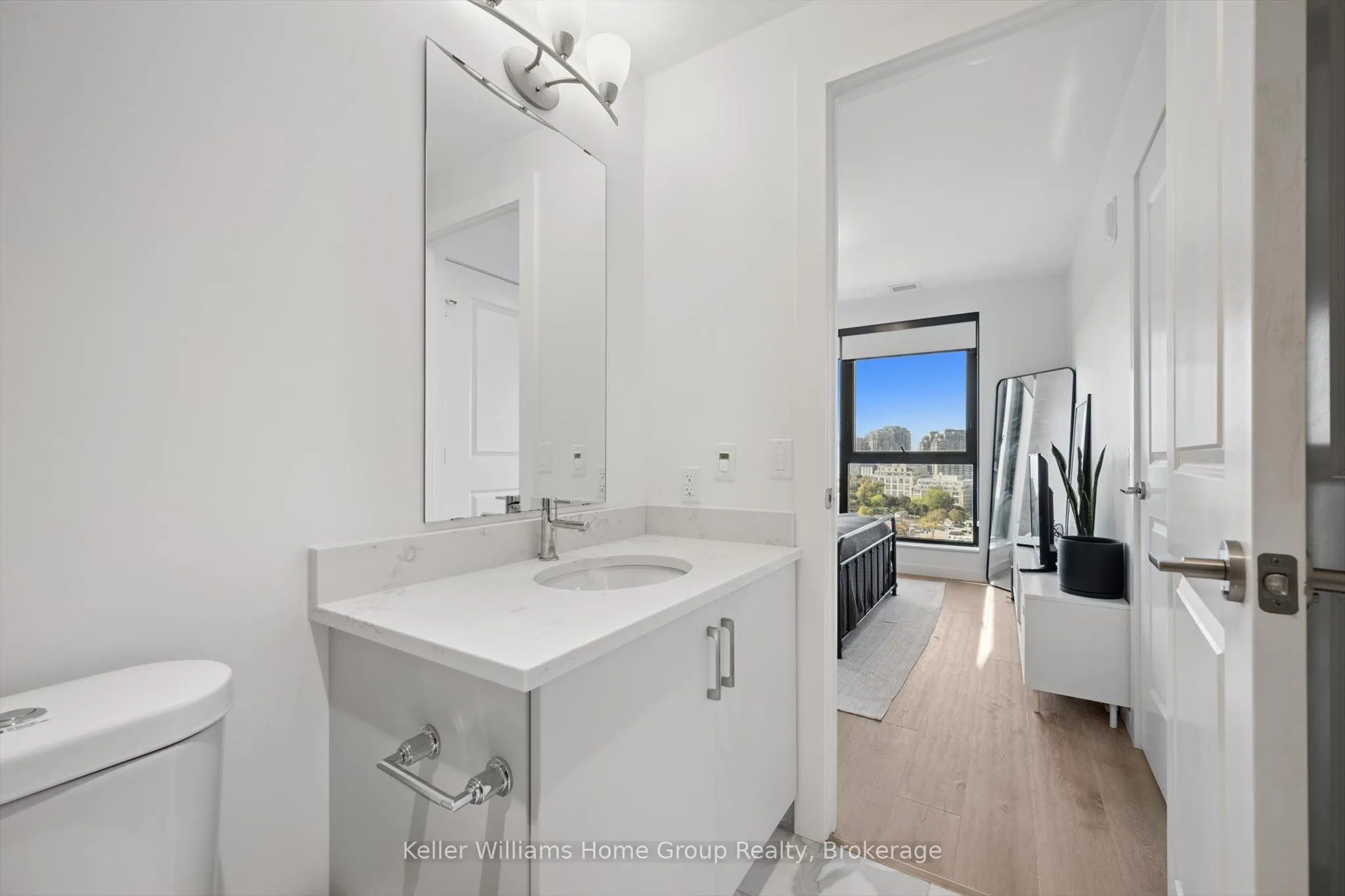 181 King Street S, #1105