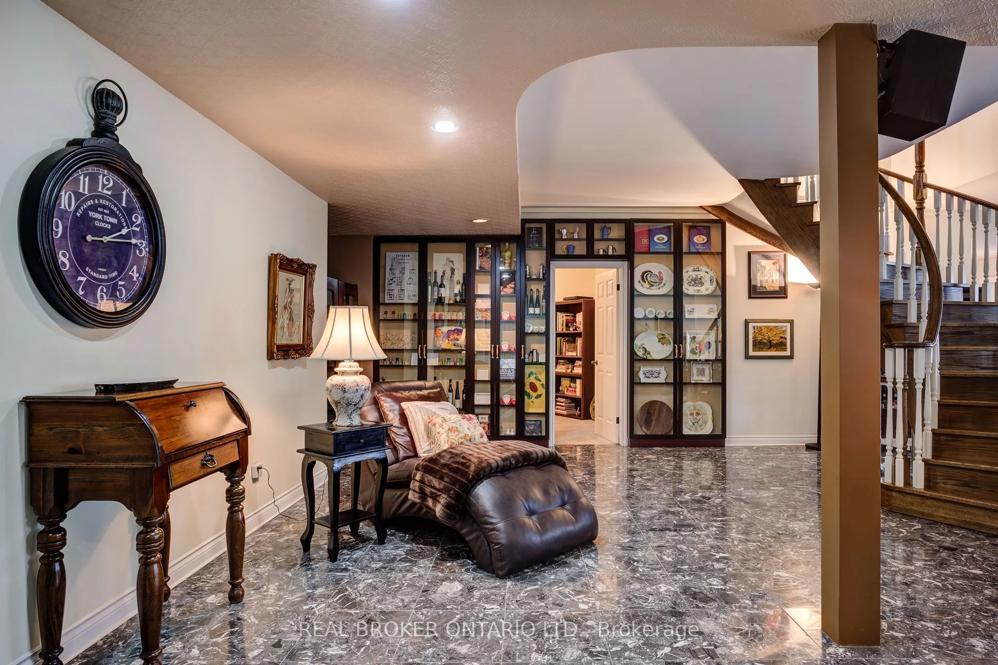 867 Admiral Drive