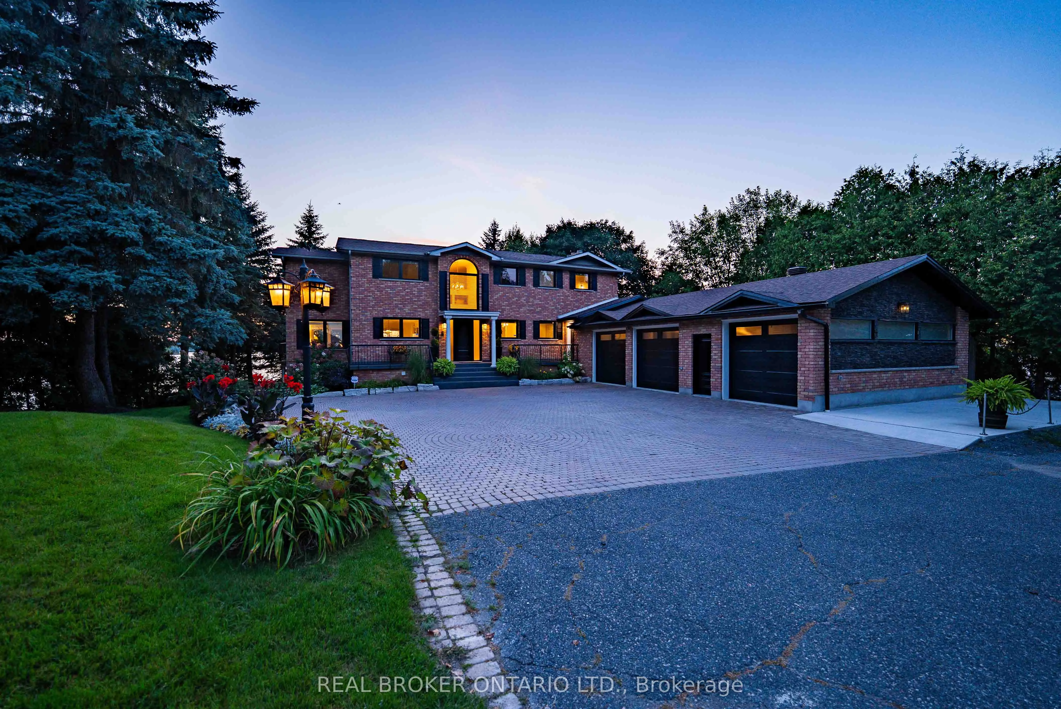 867 Admiral Drive