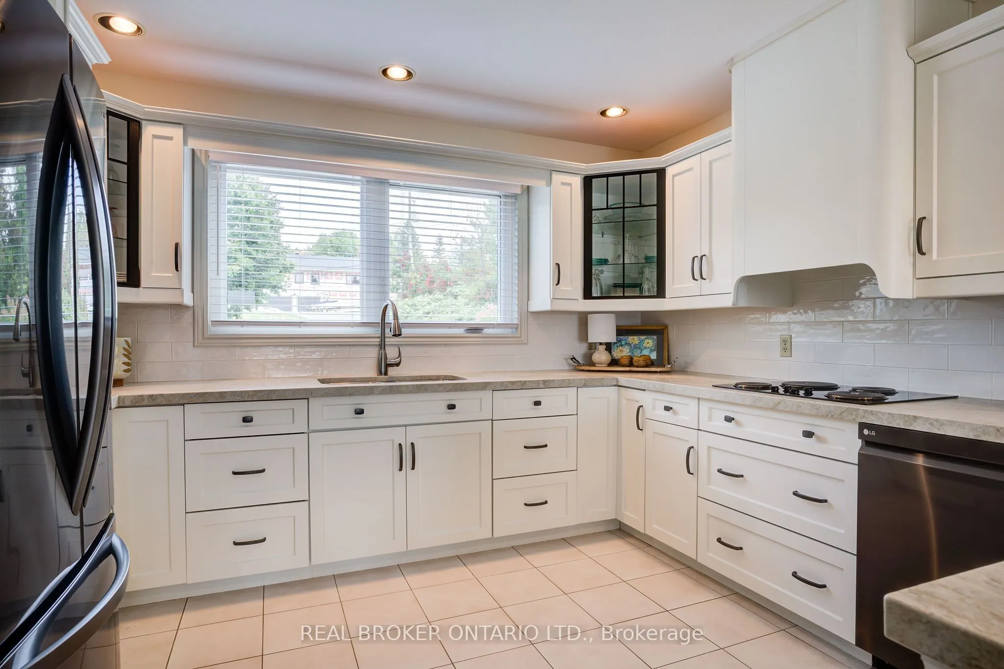 867 Admiral Drive
