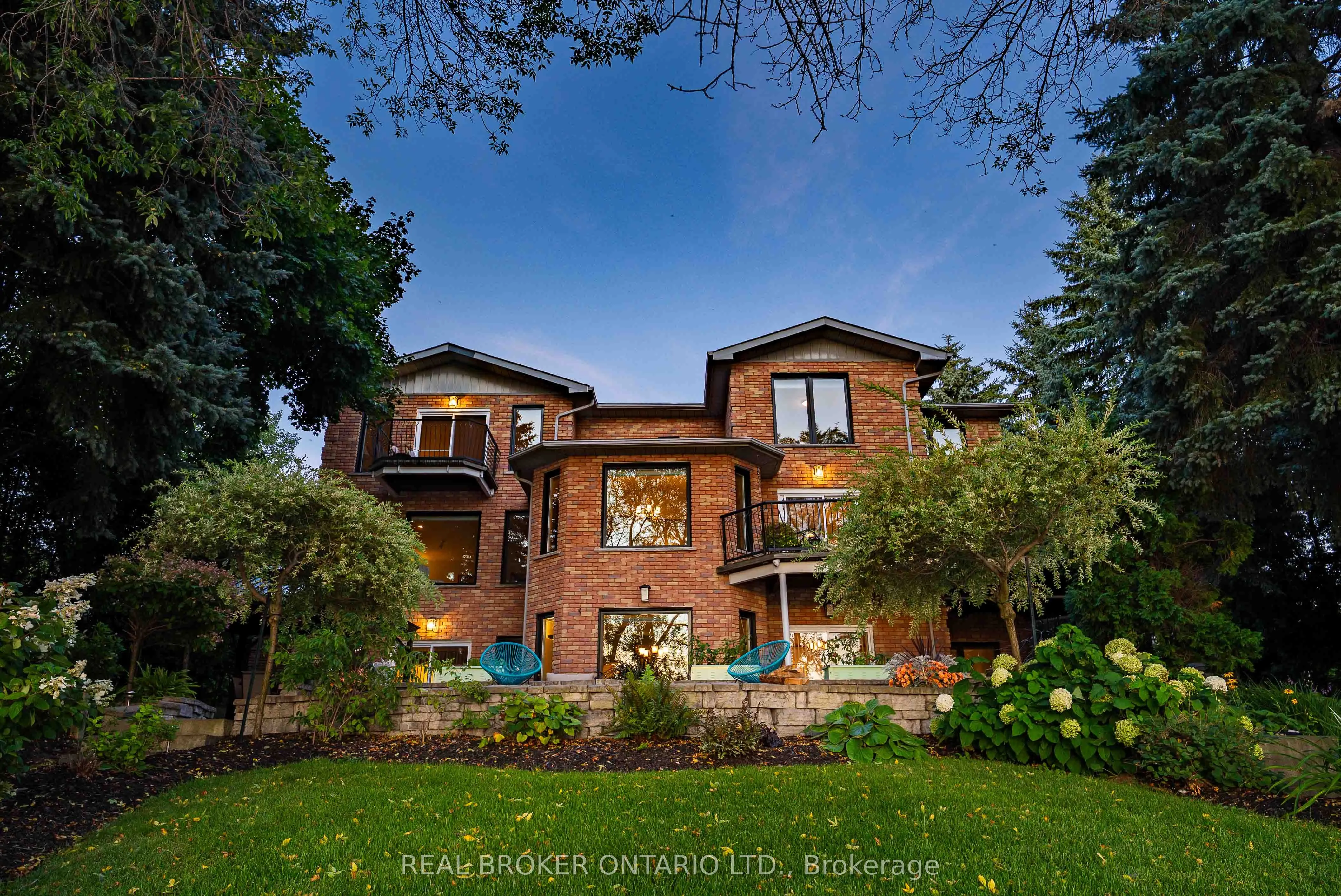 867 Admiral Drive
