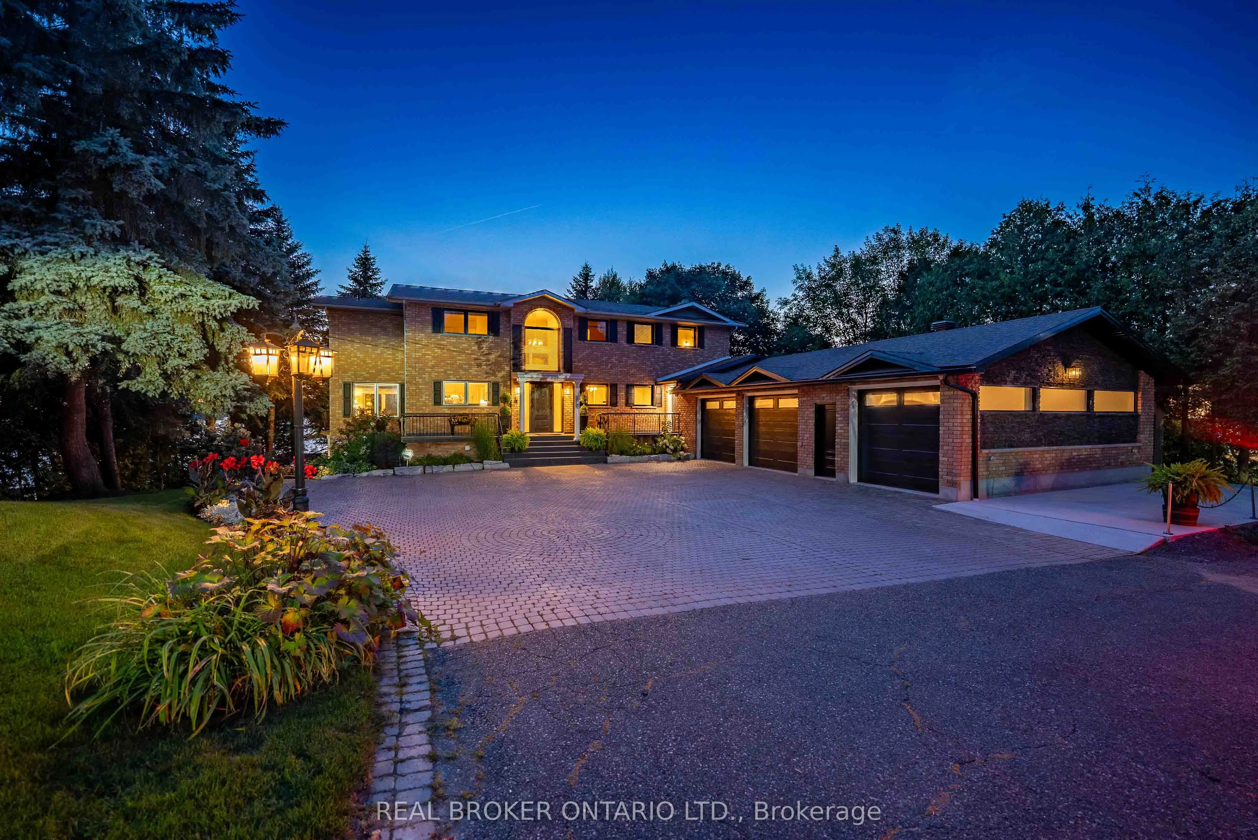 867 Admiral Drive