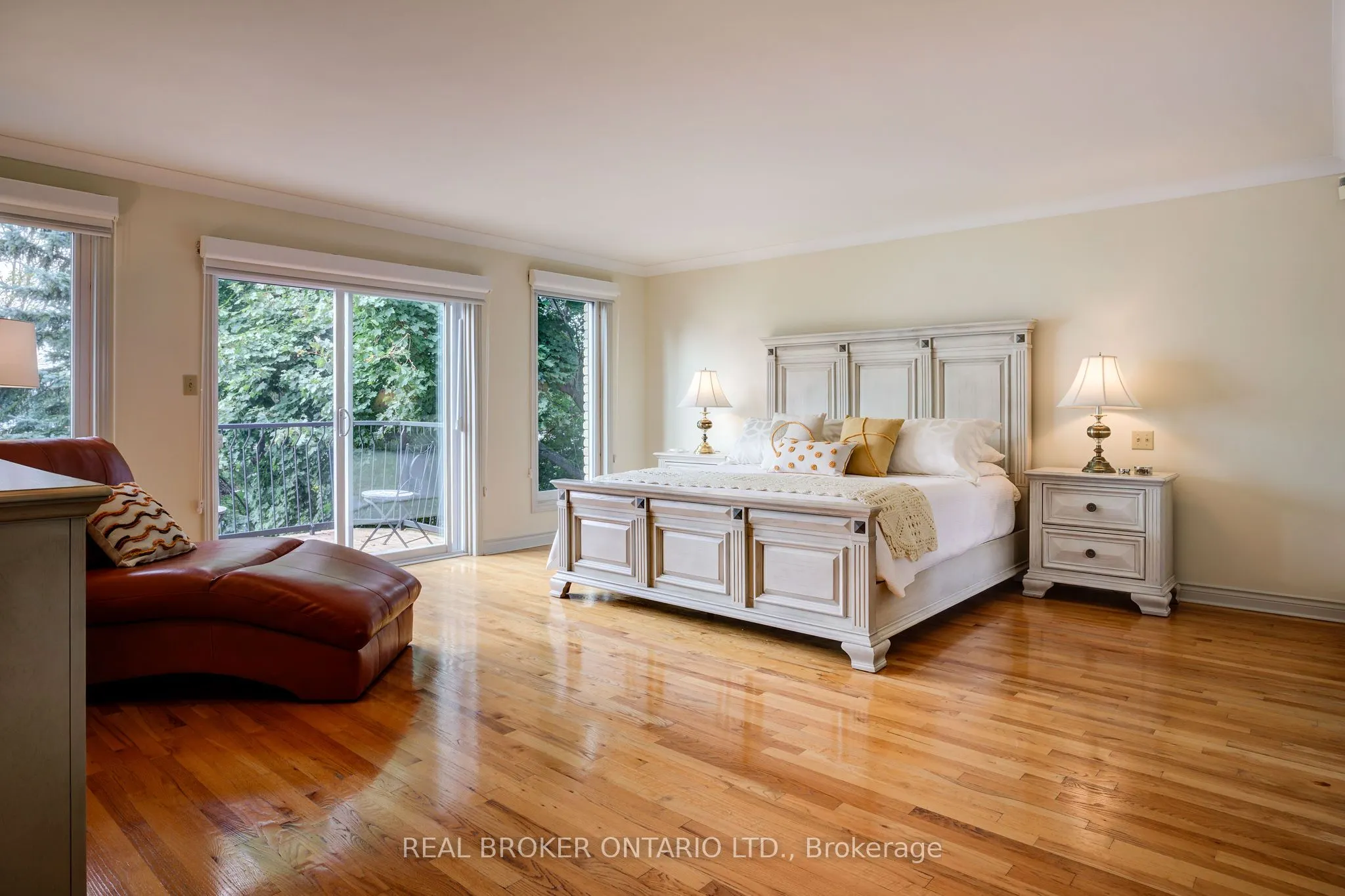 867 Admiral Drive