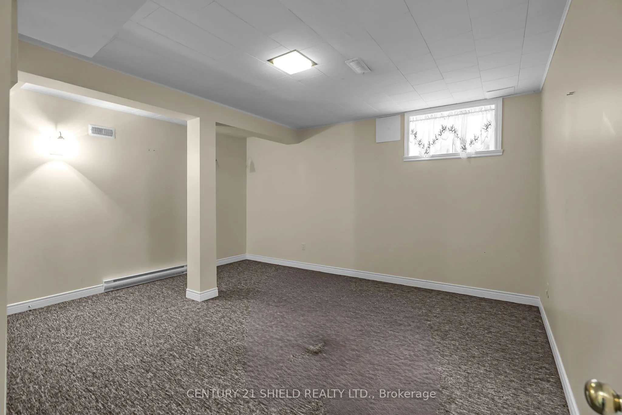 94 COLUMBIA Avenue