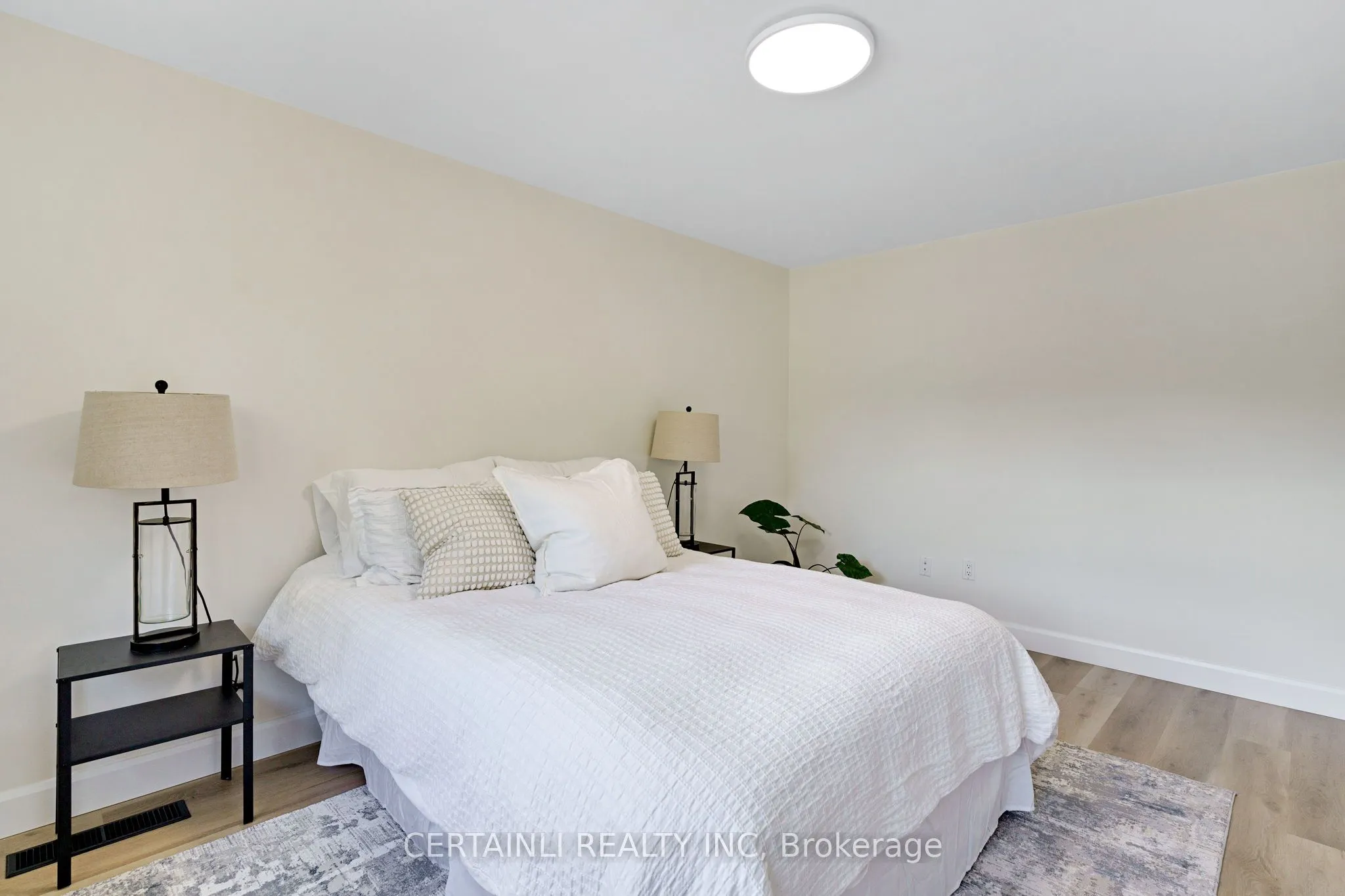 1180 Guildwood Boulevard