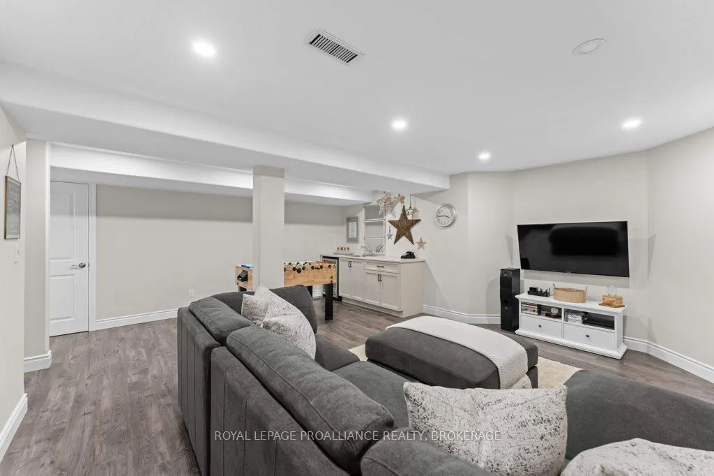 1415 Stoneridge Drive
