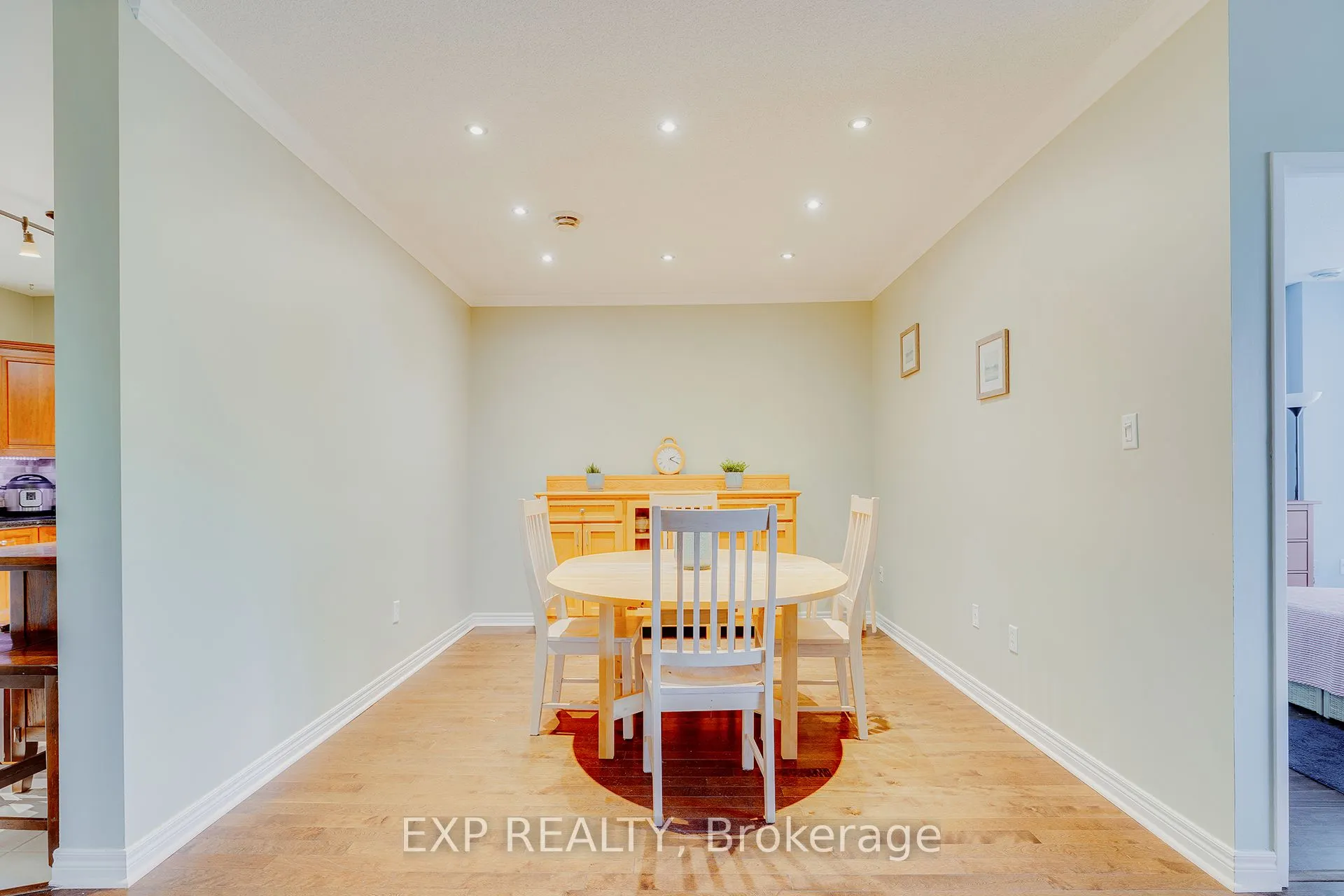 255 Keats Way, #403