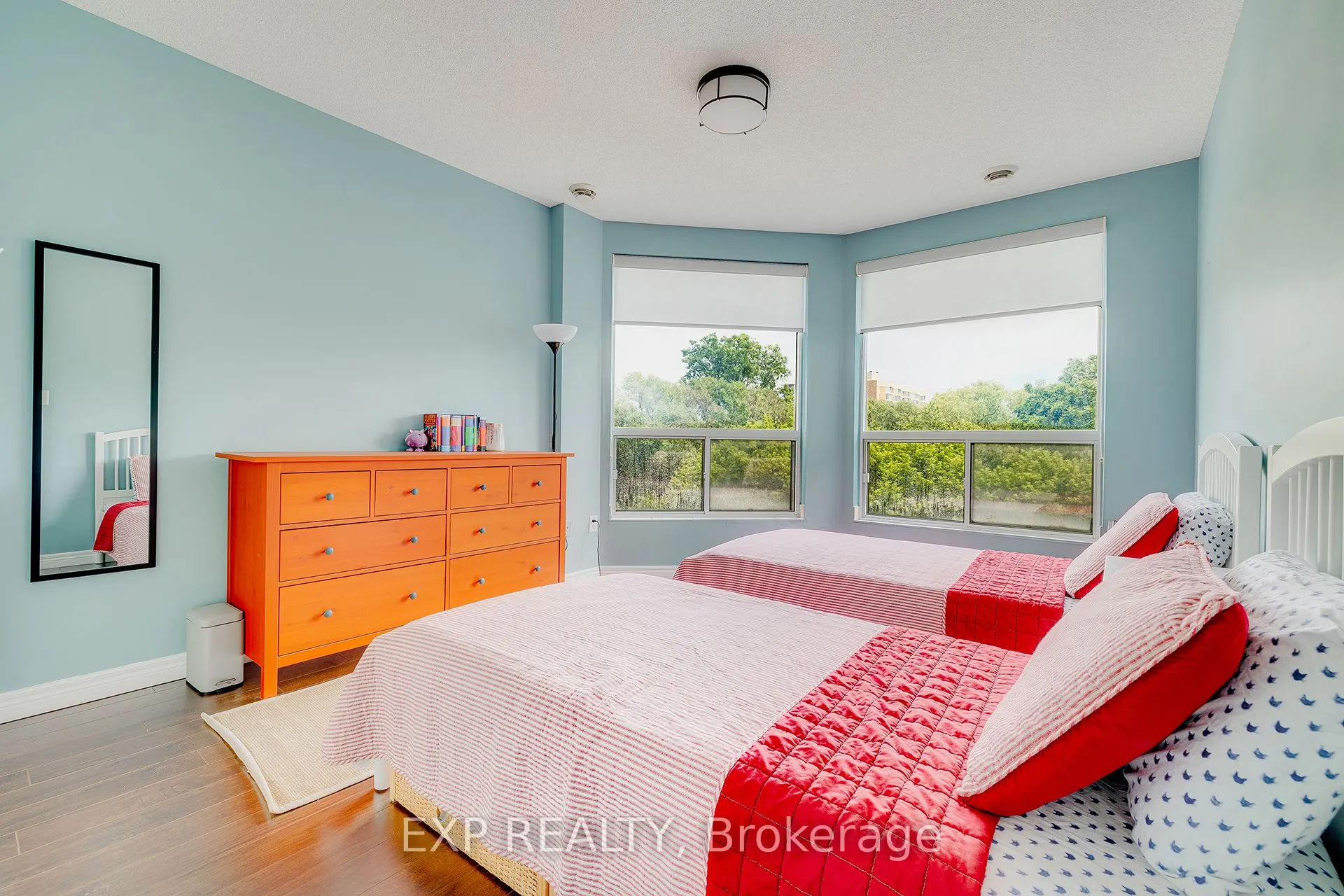 255 Keats Way, #403