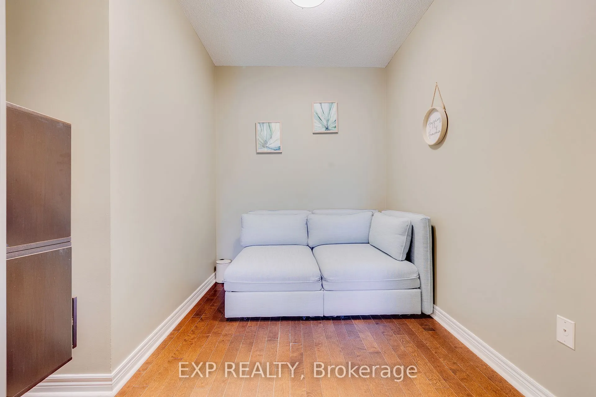 255 Keats Way, #403