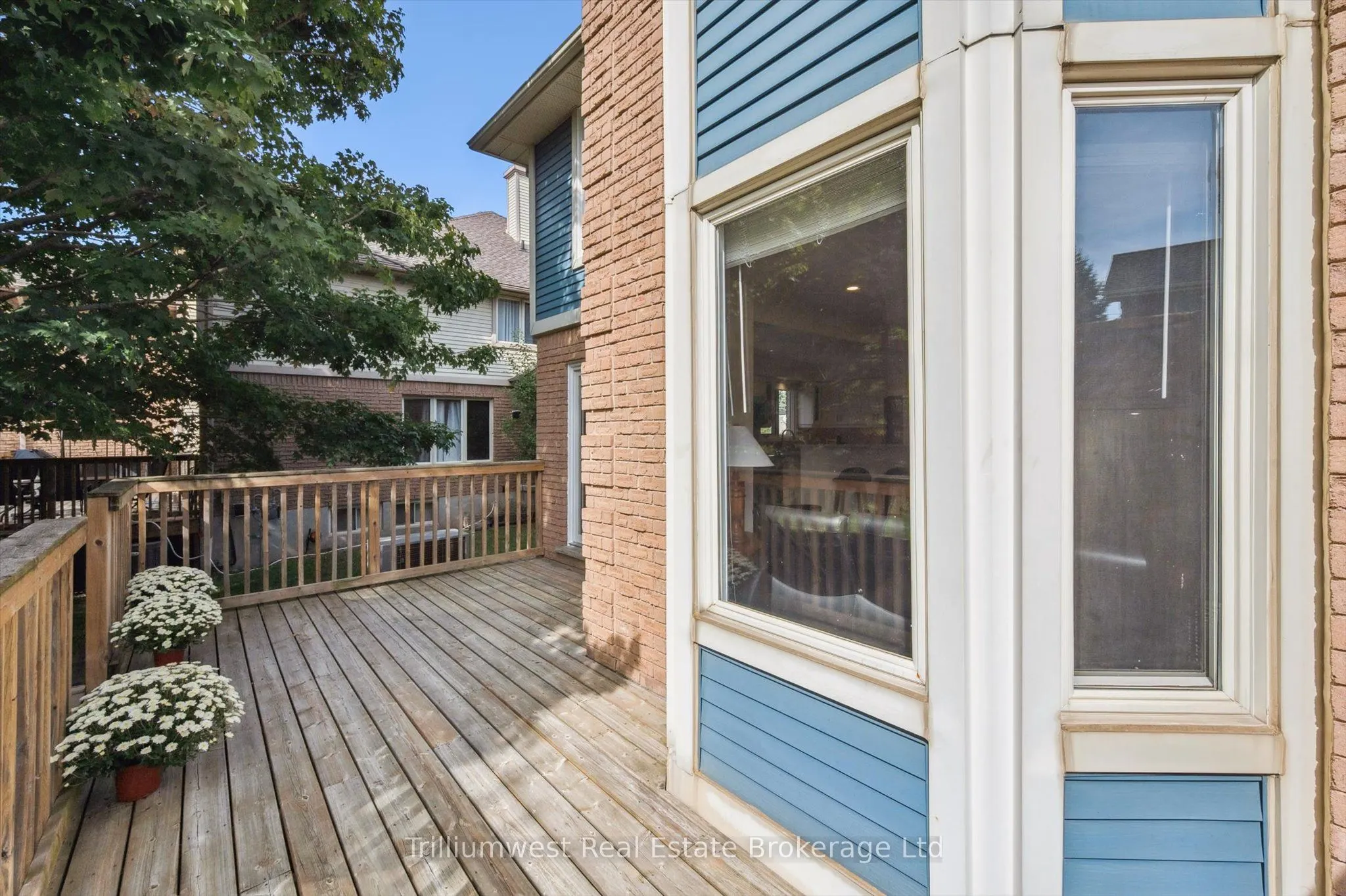 941 Gordon Street, #64