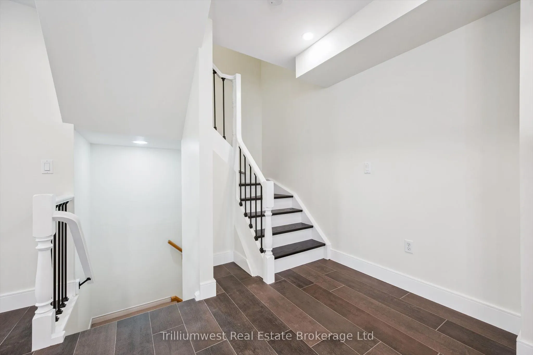 941 Gordon Street, #64