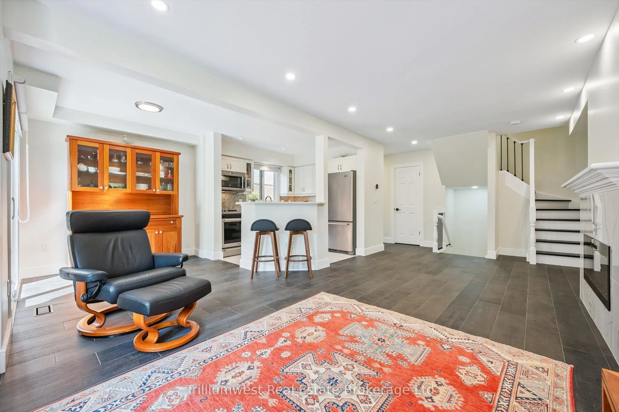 941 Gordon Street, #64