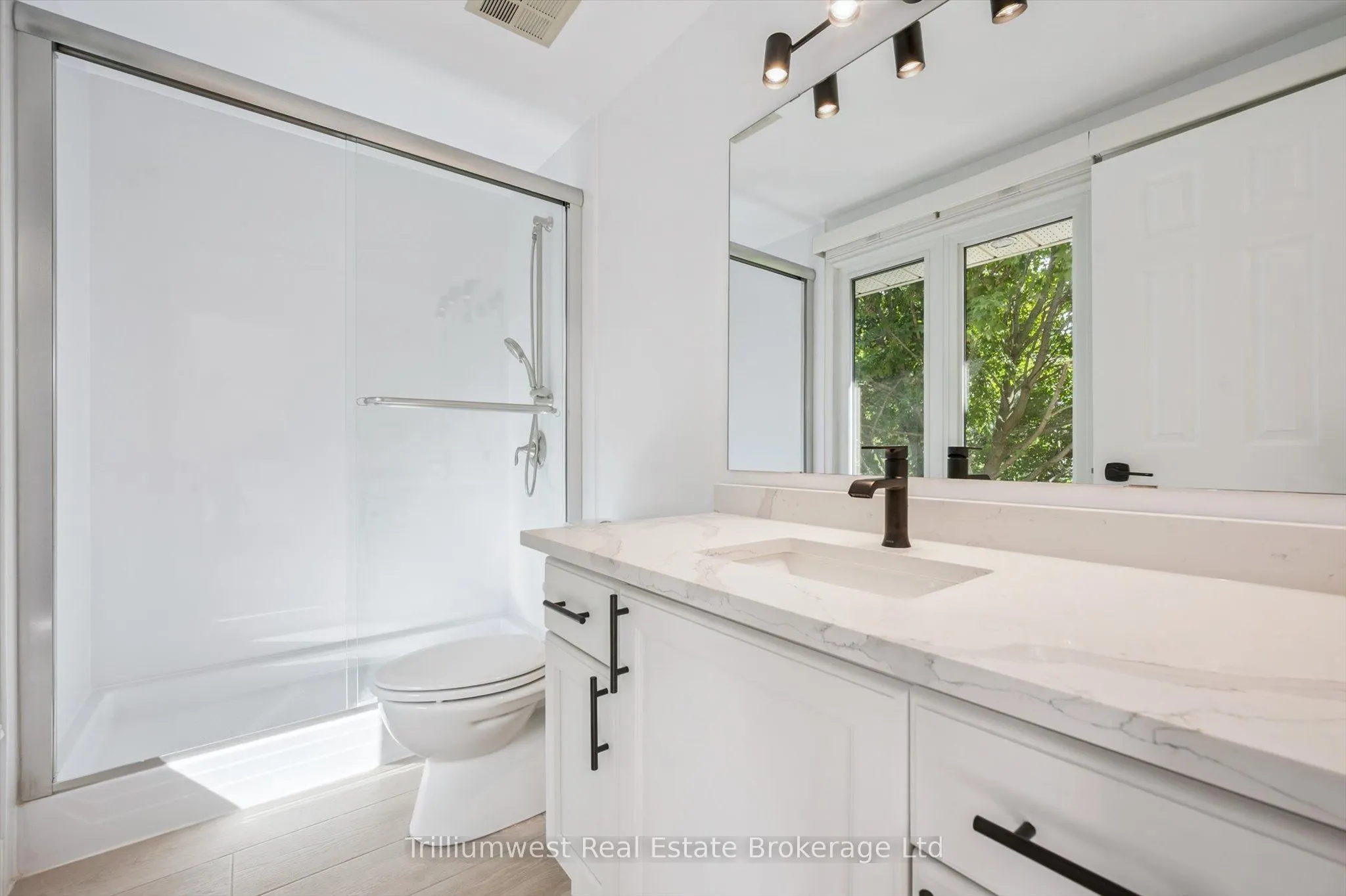 941 Gordon Street, #64