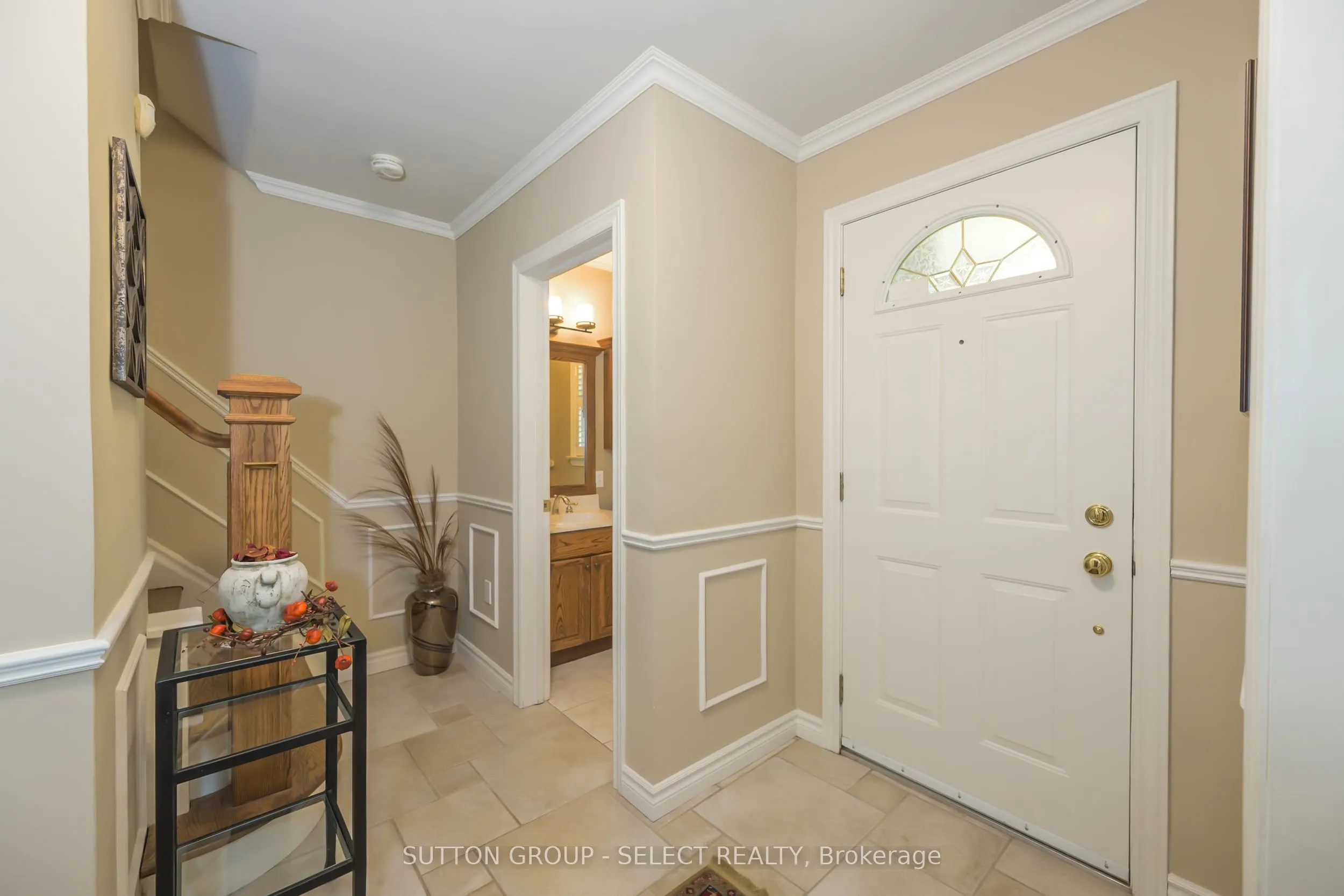 272 Commissioners Road E