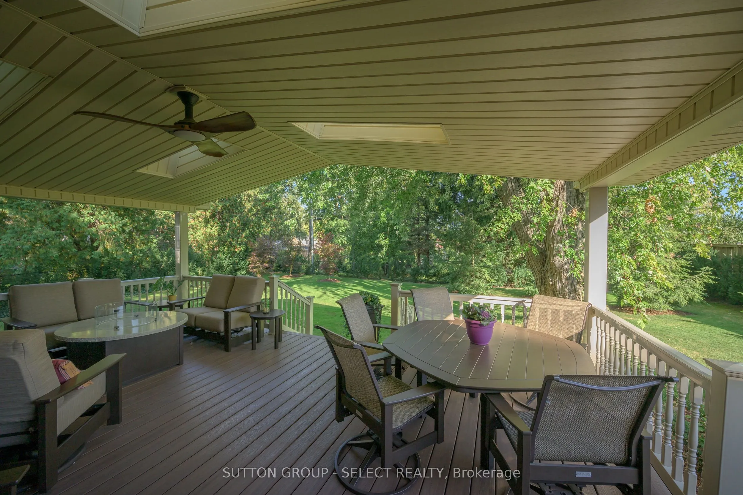 272 Commissioners Road E
