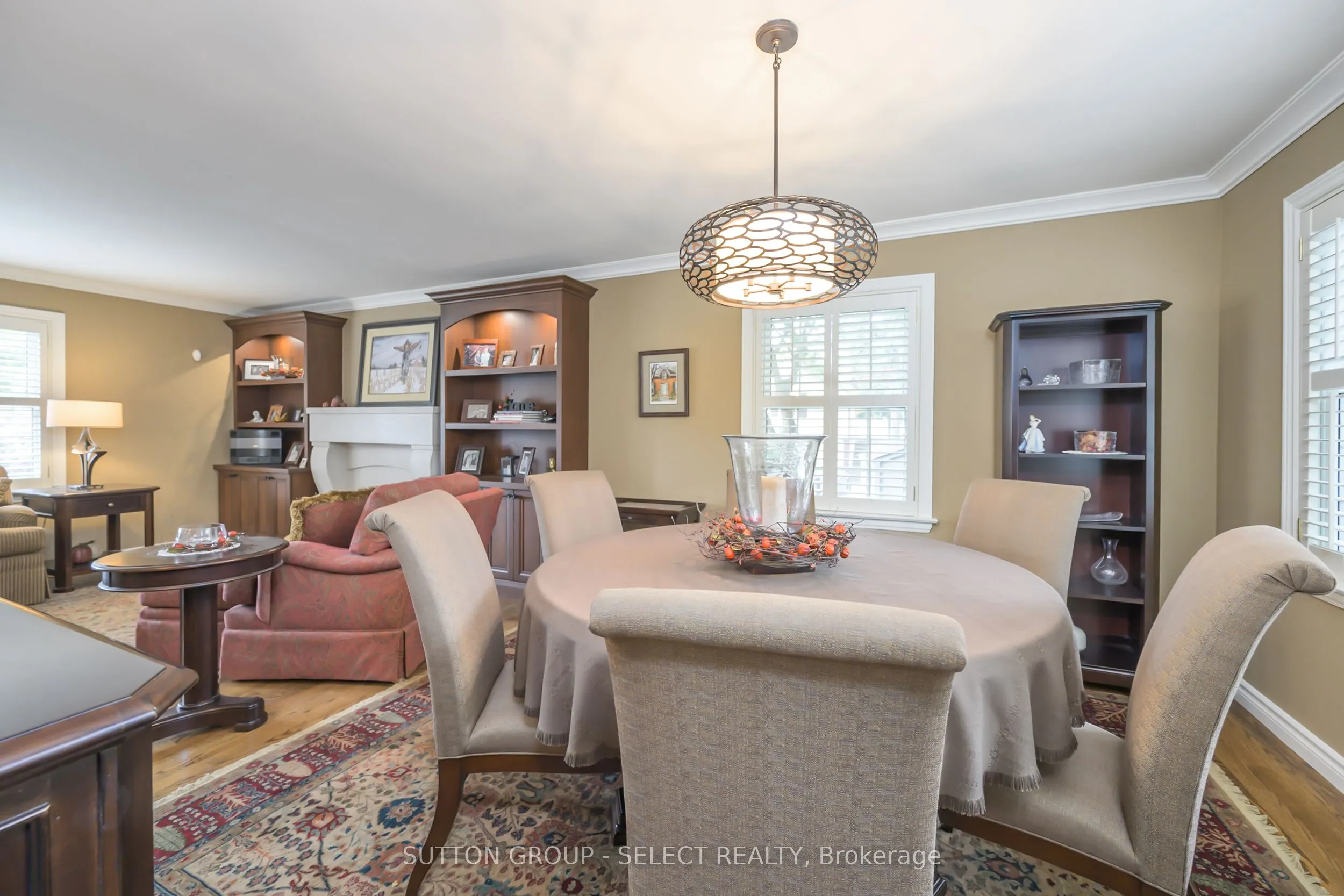 272 Commissioners Road E