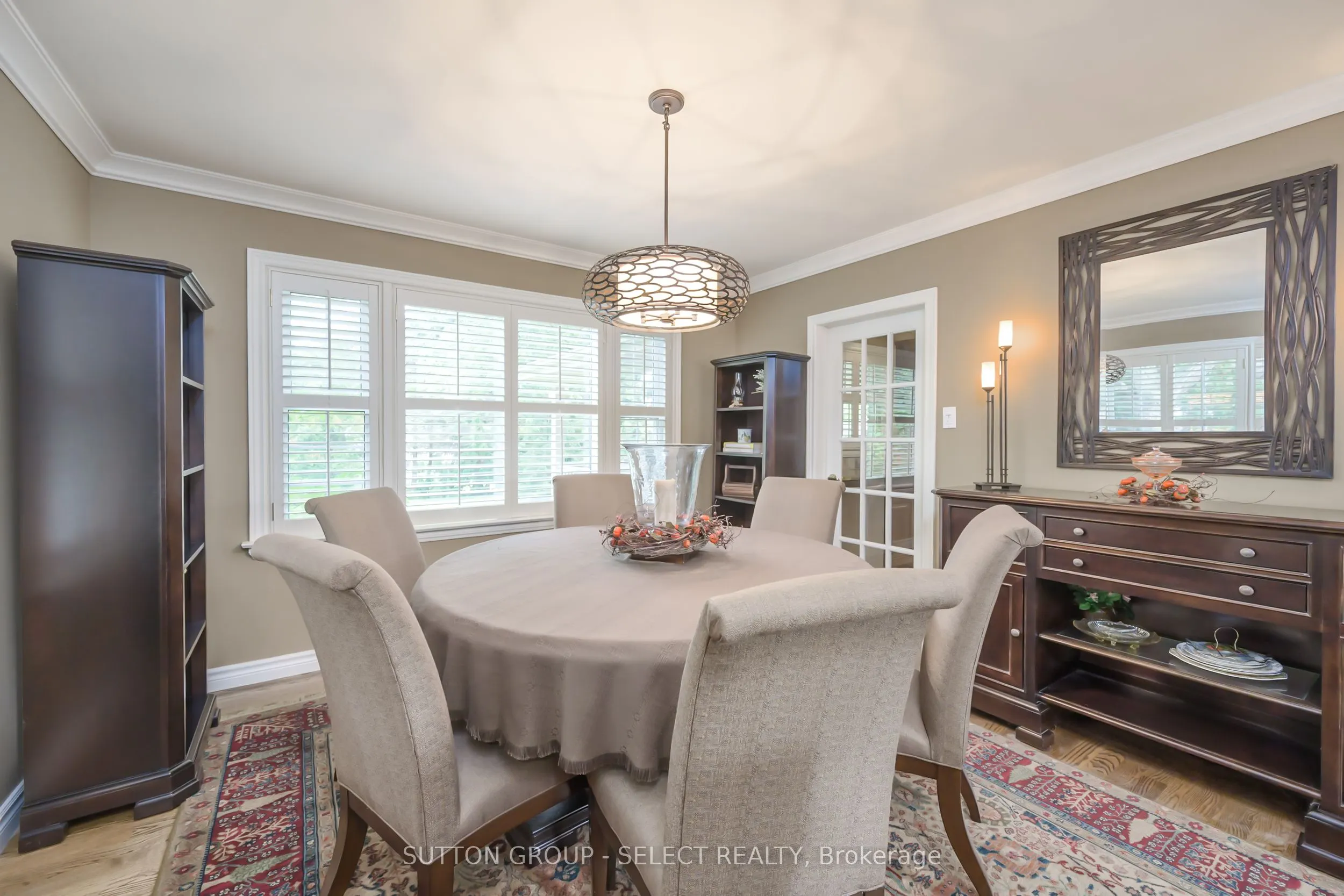272 Commissioners Road E