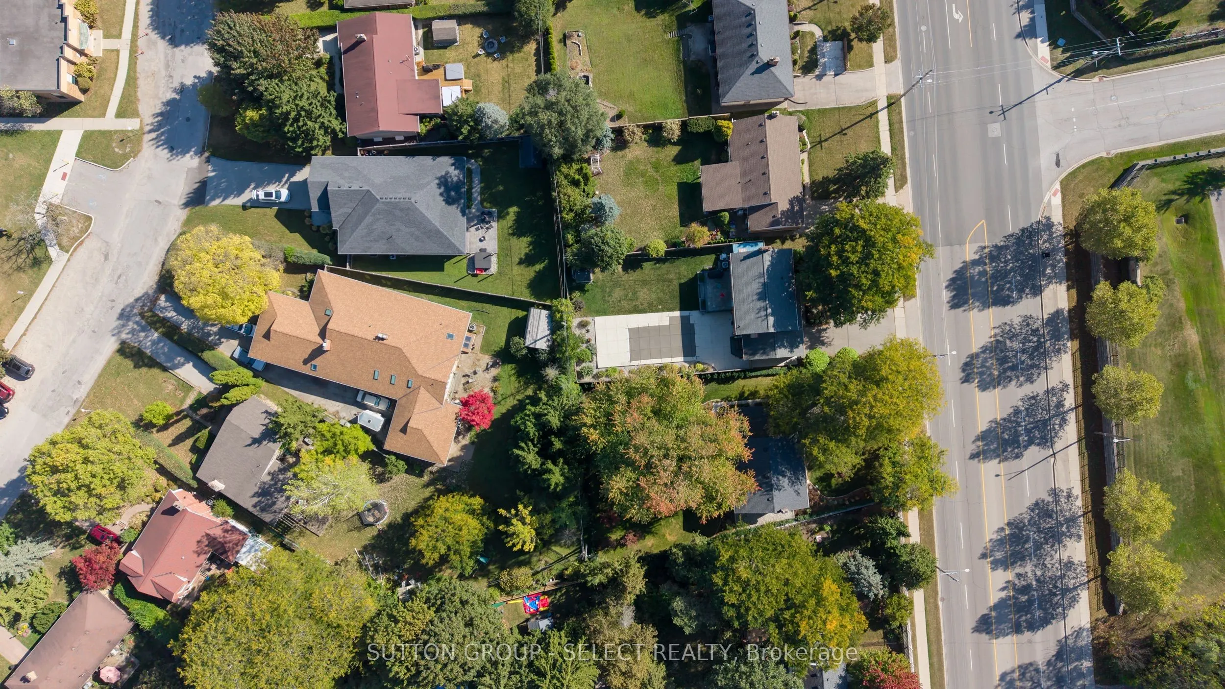 272 Commissioners Road E