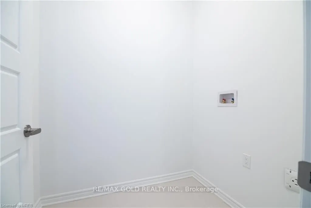 185 Forestwalk Street
