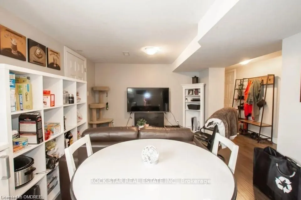 17 Ridgeview Avenue, #Lower