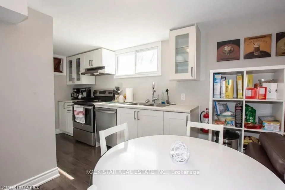 17 Ridgeview Avenue, #Lower