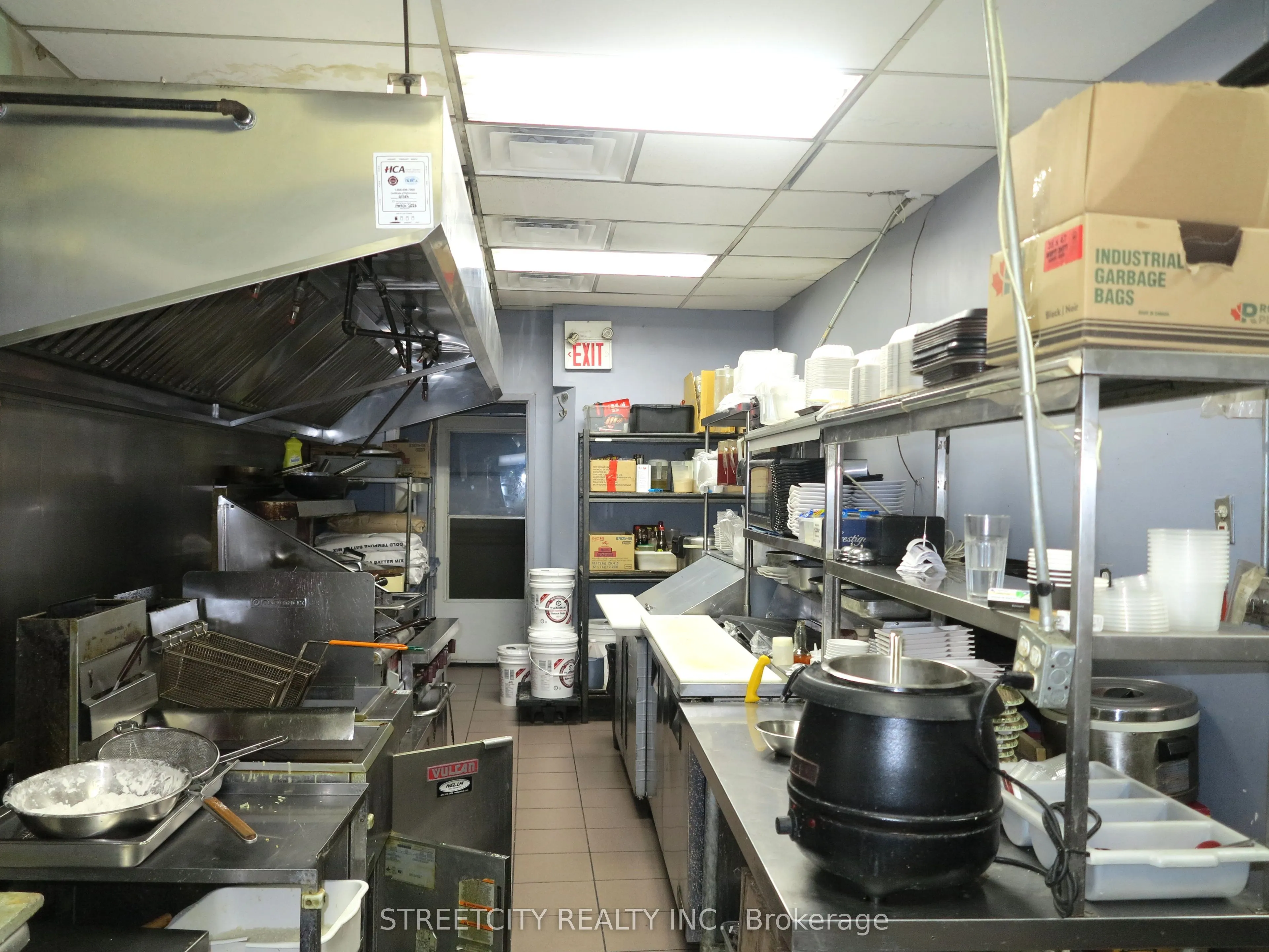 330 WELLINGTON Road, #C