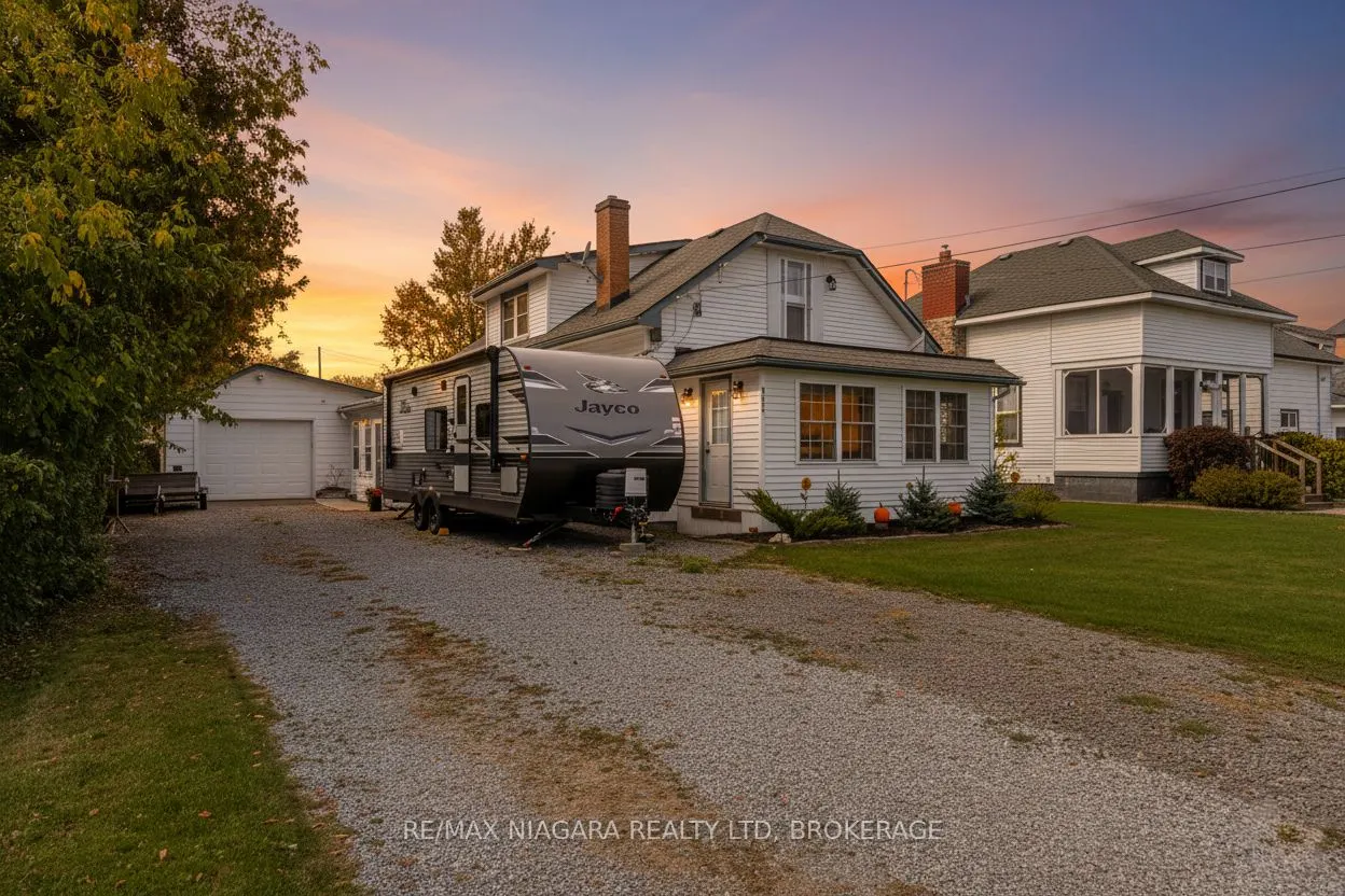 351 Crescent Road W