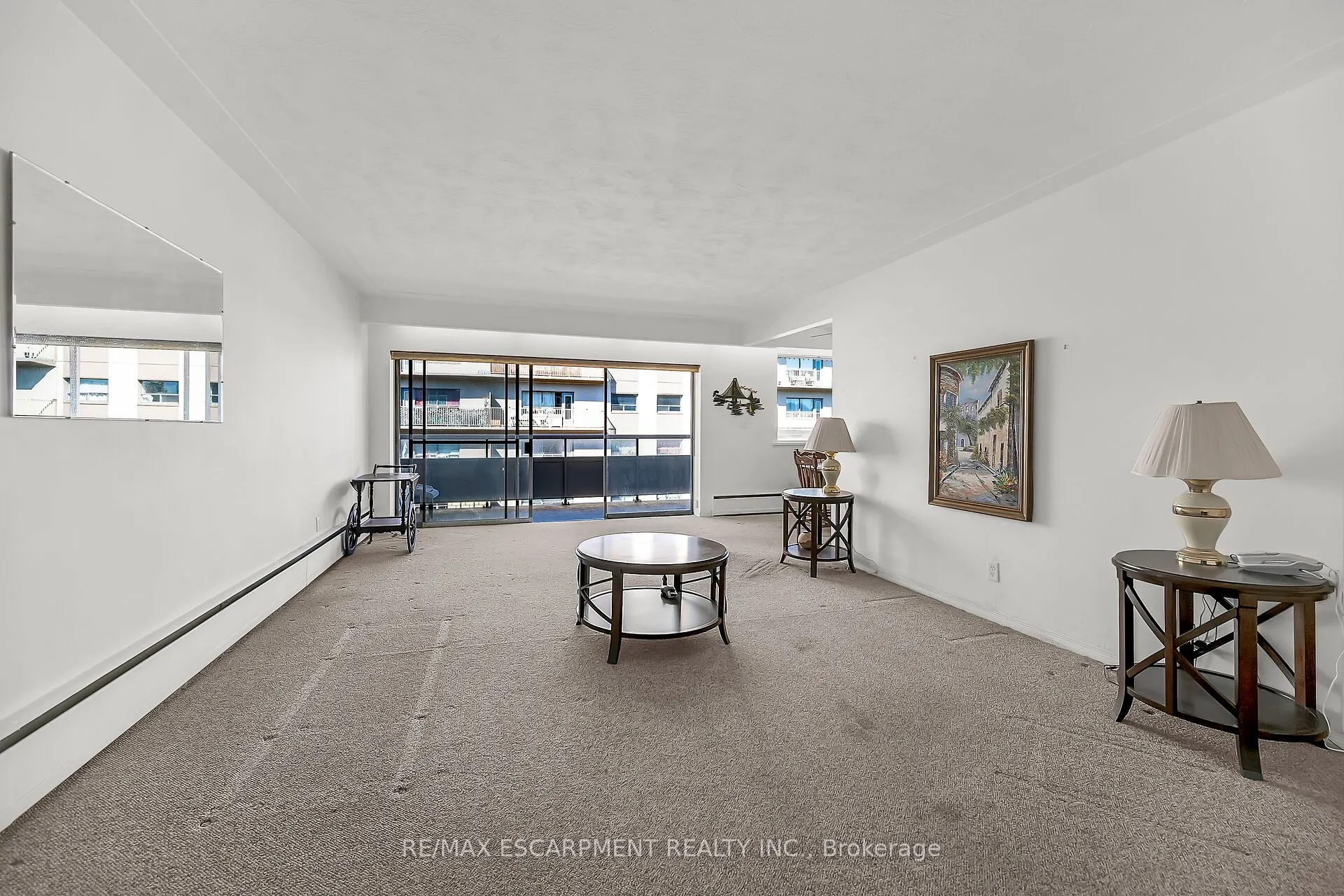 510 Queenston Road, #404