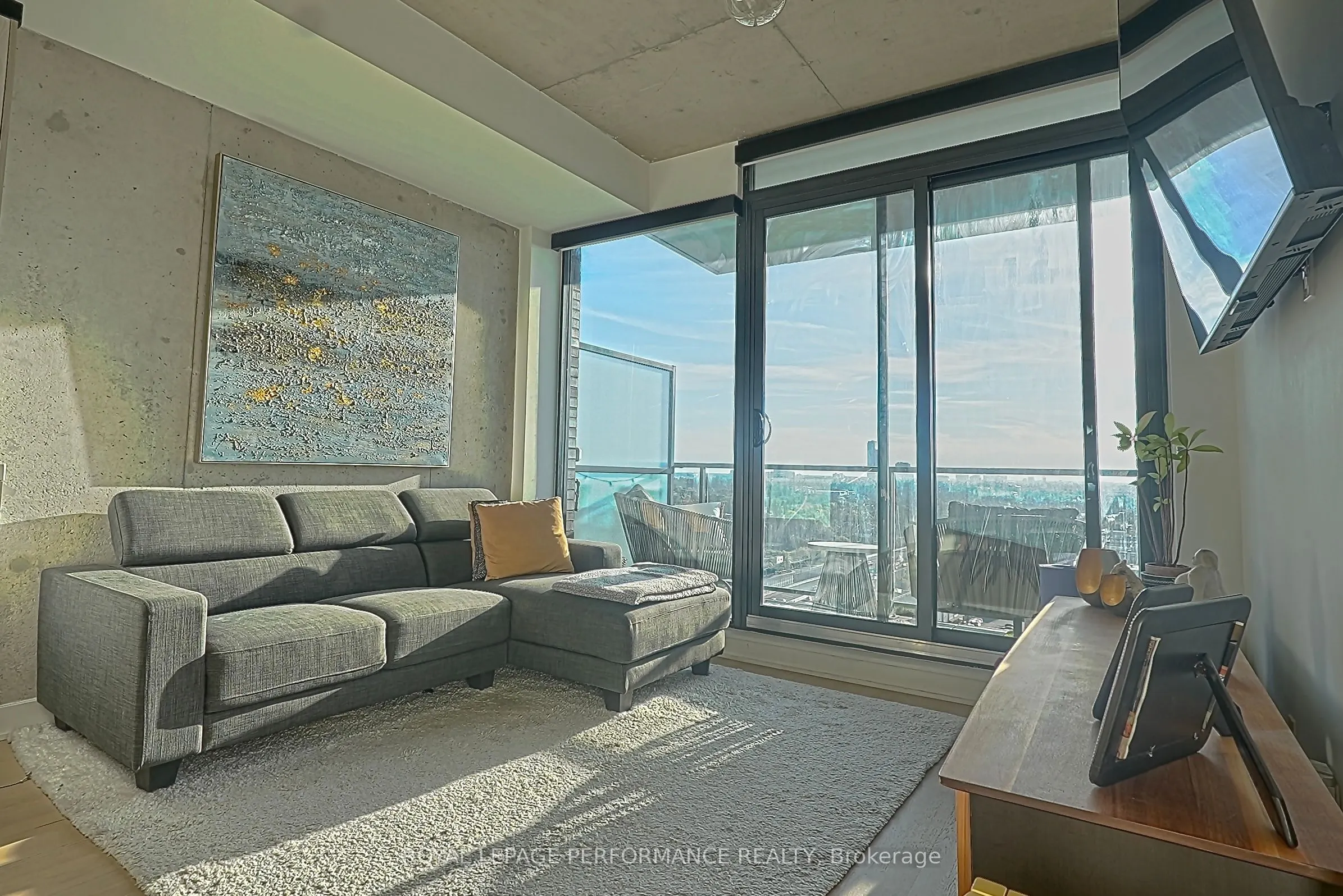203 Catherine Street, #1804