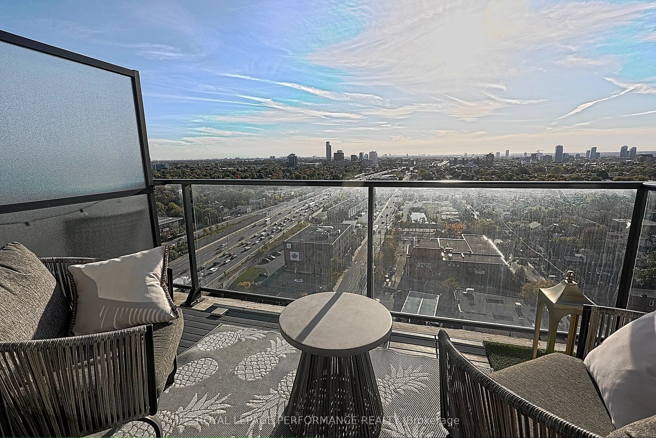 203 Catherine Street, #1804