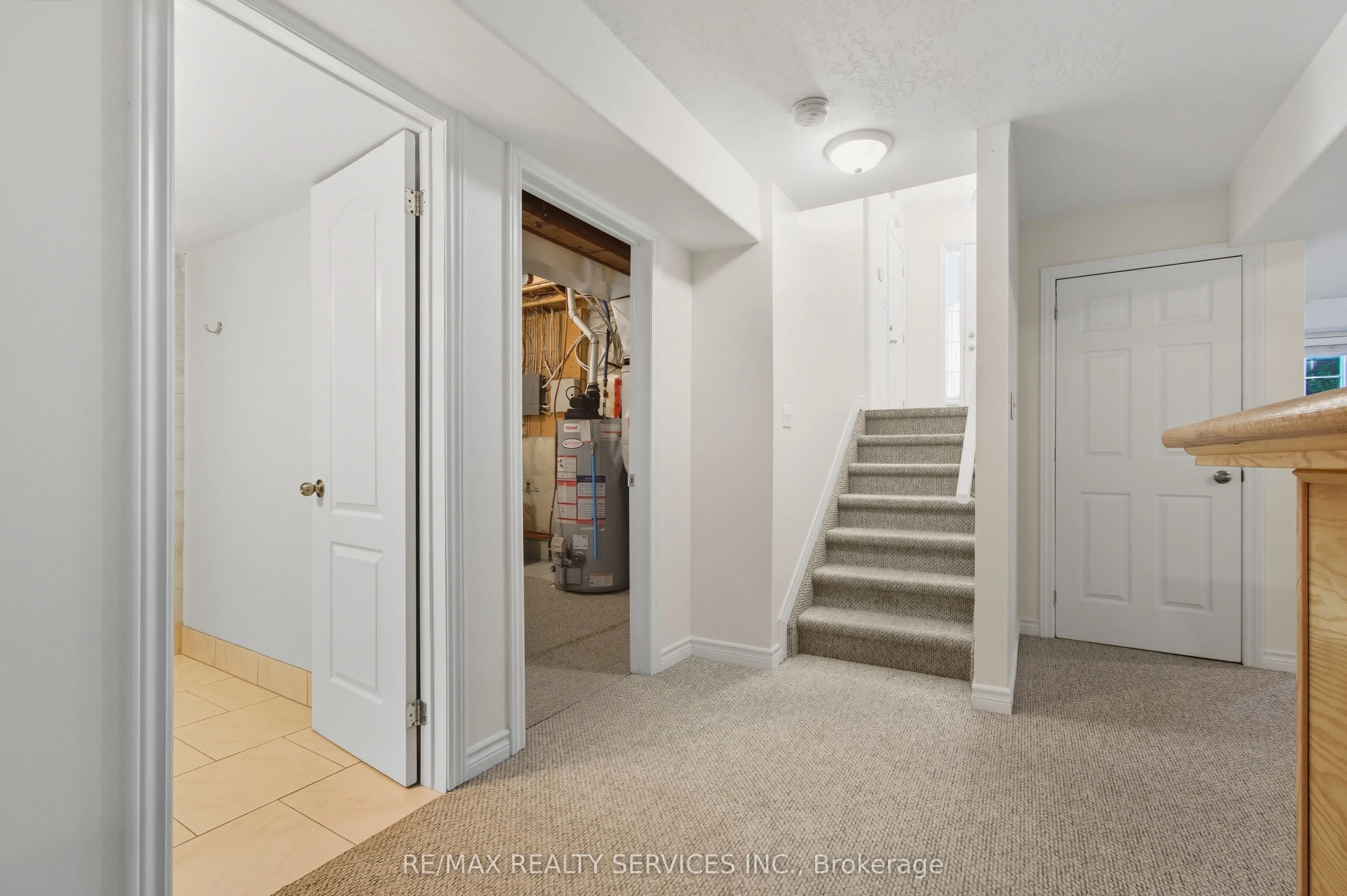 1039 Clover Avenue